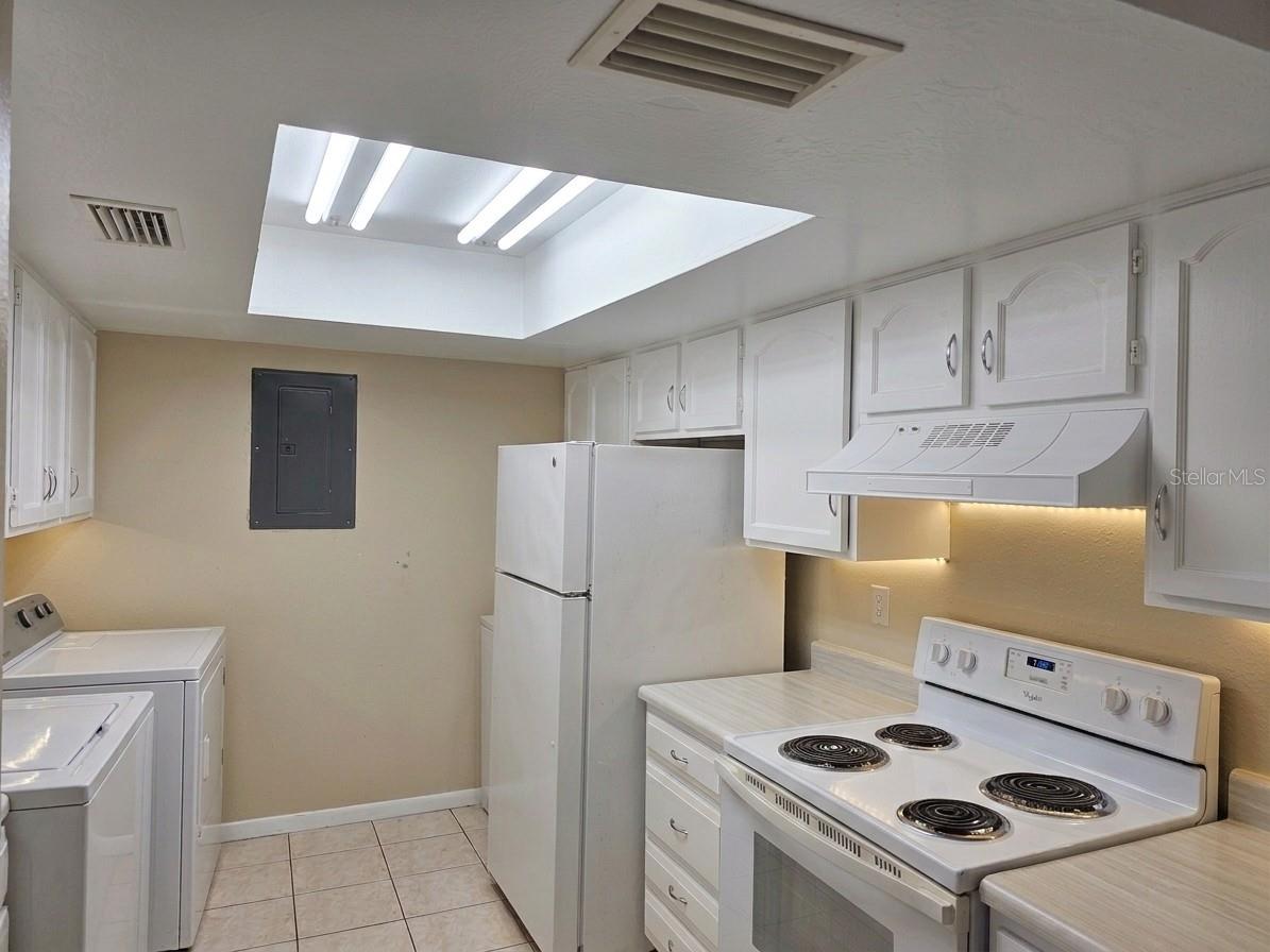 2430 Lemon Tree Unit 2i, Orlando, FL 32839