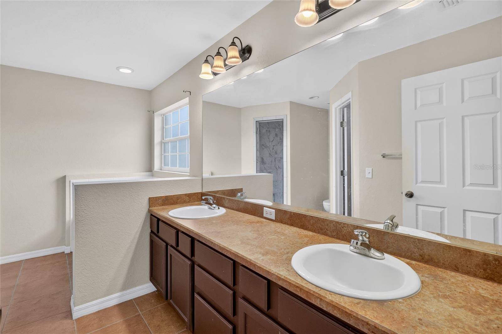106 Majestic Gardens, Winter Haven, FL 33880