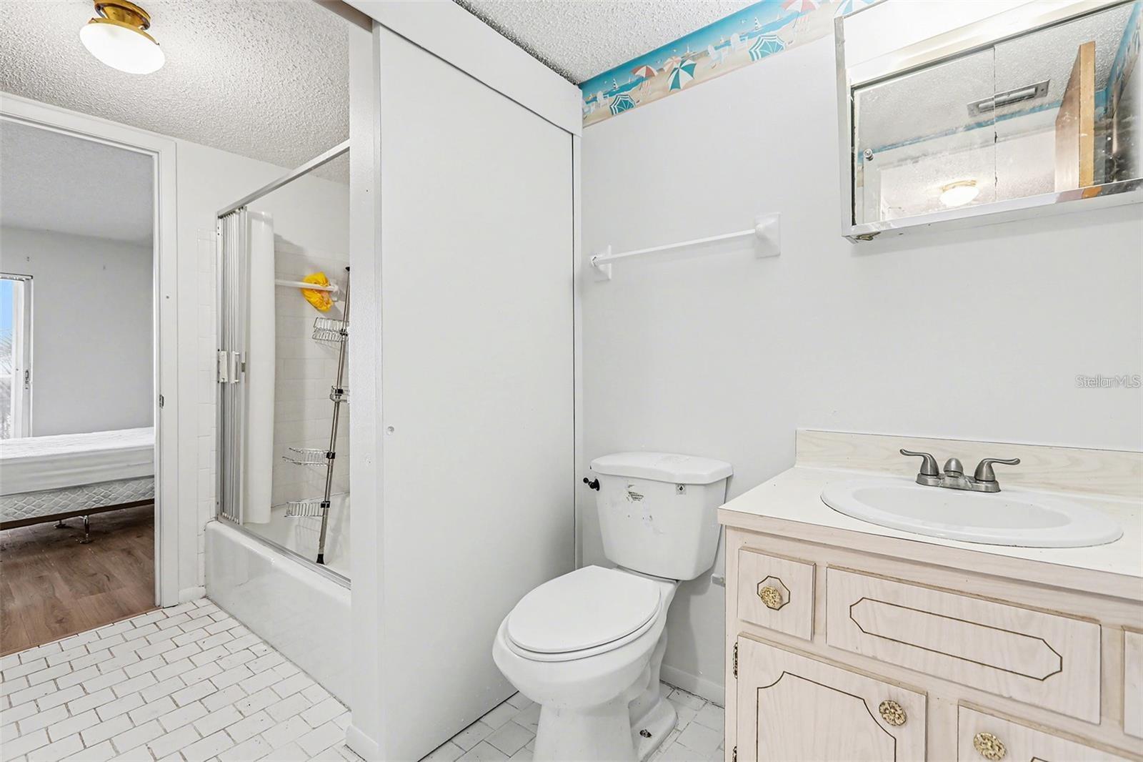 3723 Lake Bayshore Unit H206, Bradenton, FL 34205