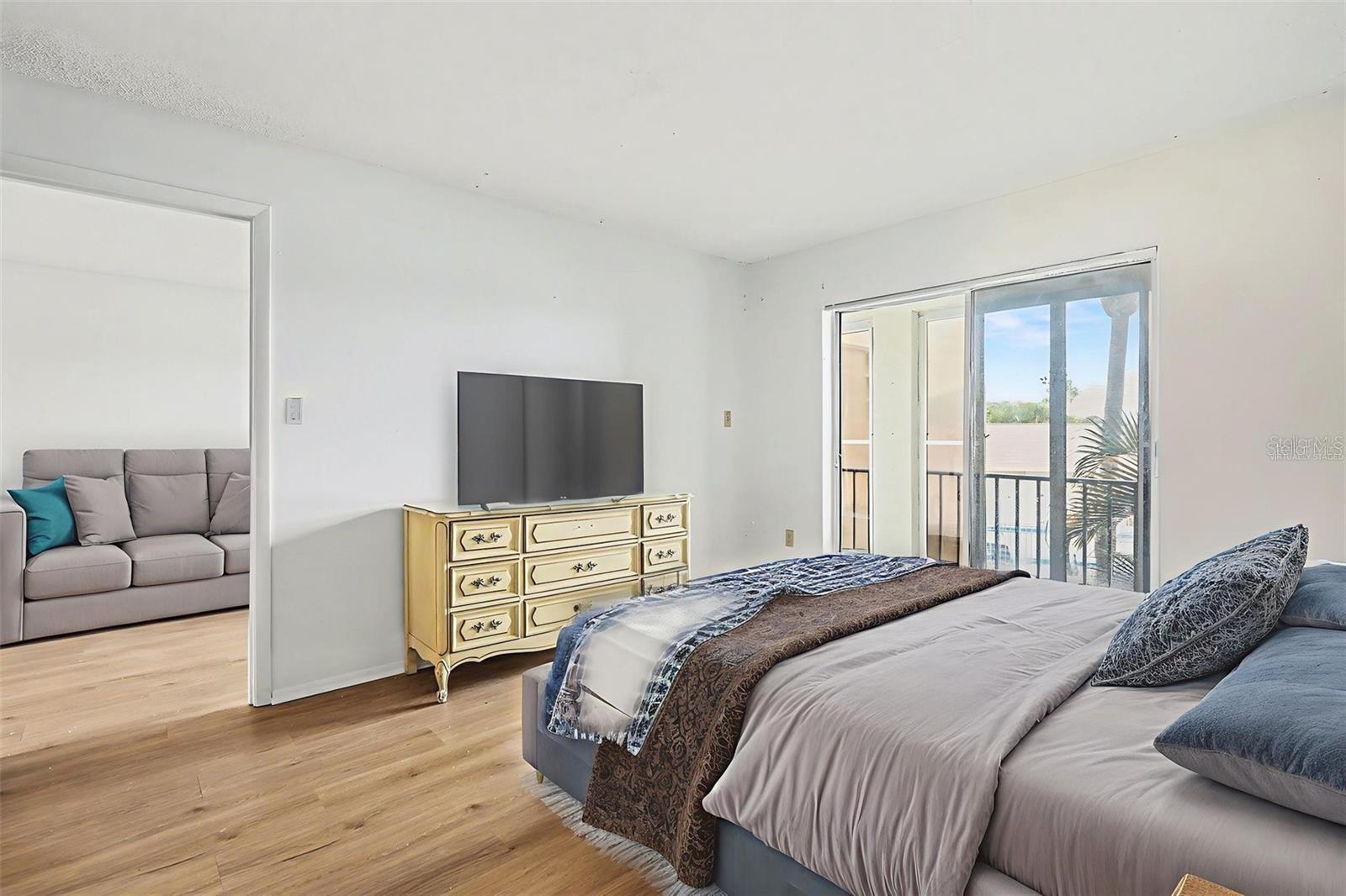 3723 Lake Bayshore Unit H206, Bradenton, FL 34205
