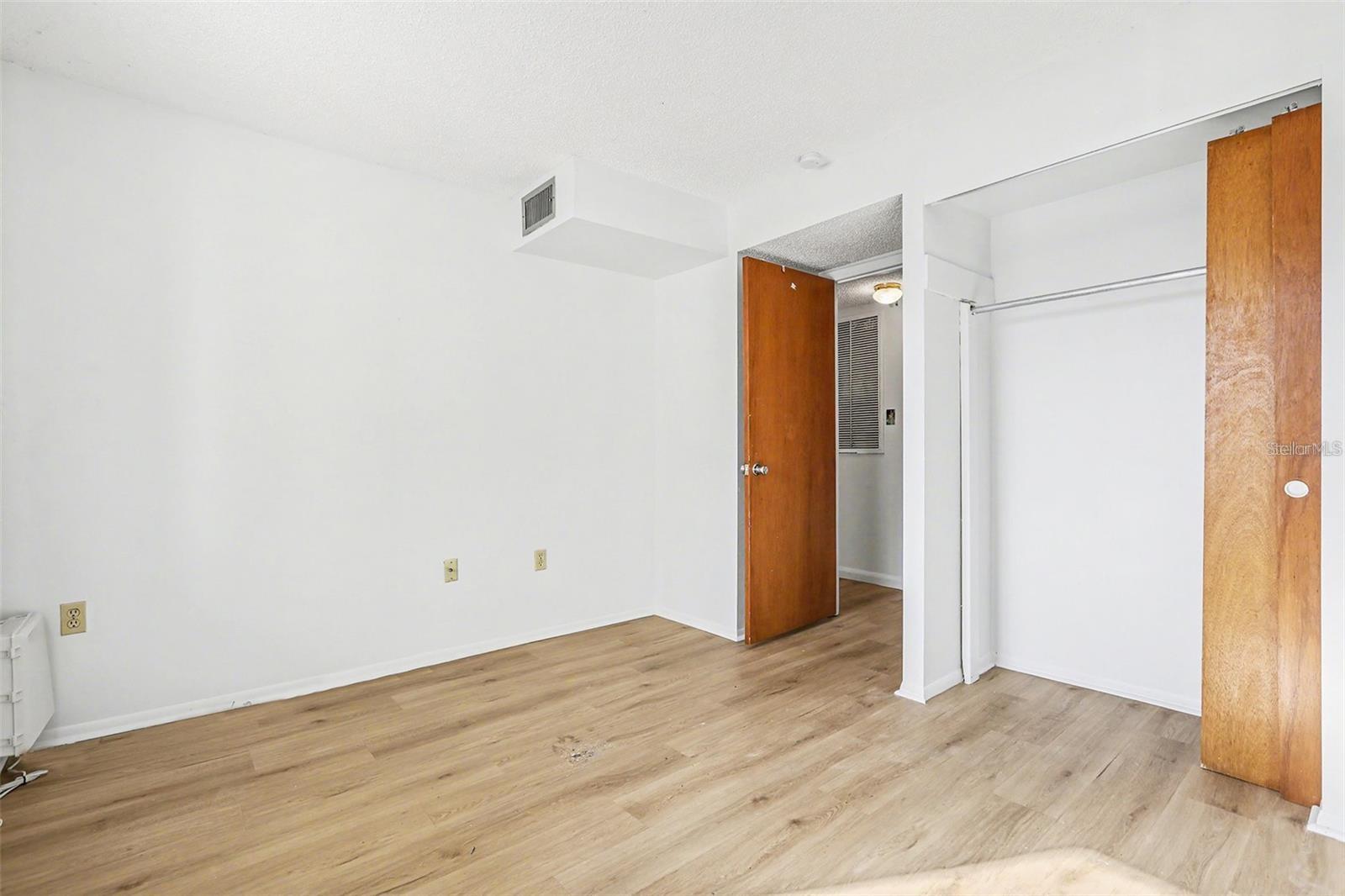 3723 Lake Bayshore Unit H206, Bradenton, FL 34205
