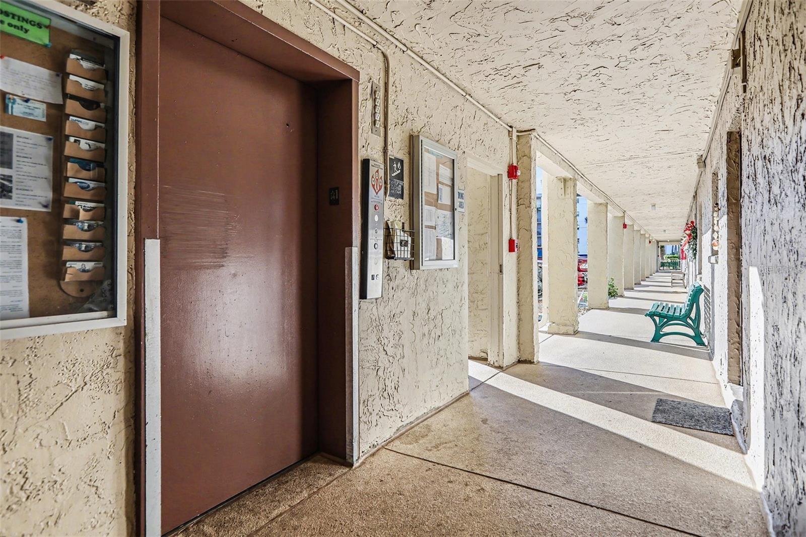 3723 Lake Bayshore Unit H206, Bradenton, FL 34205