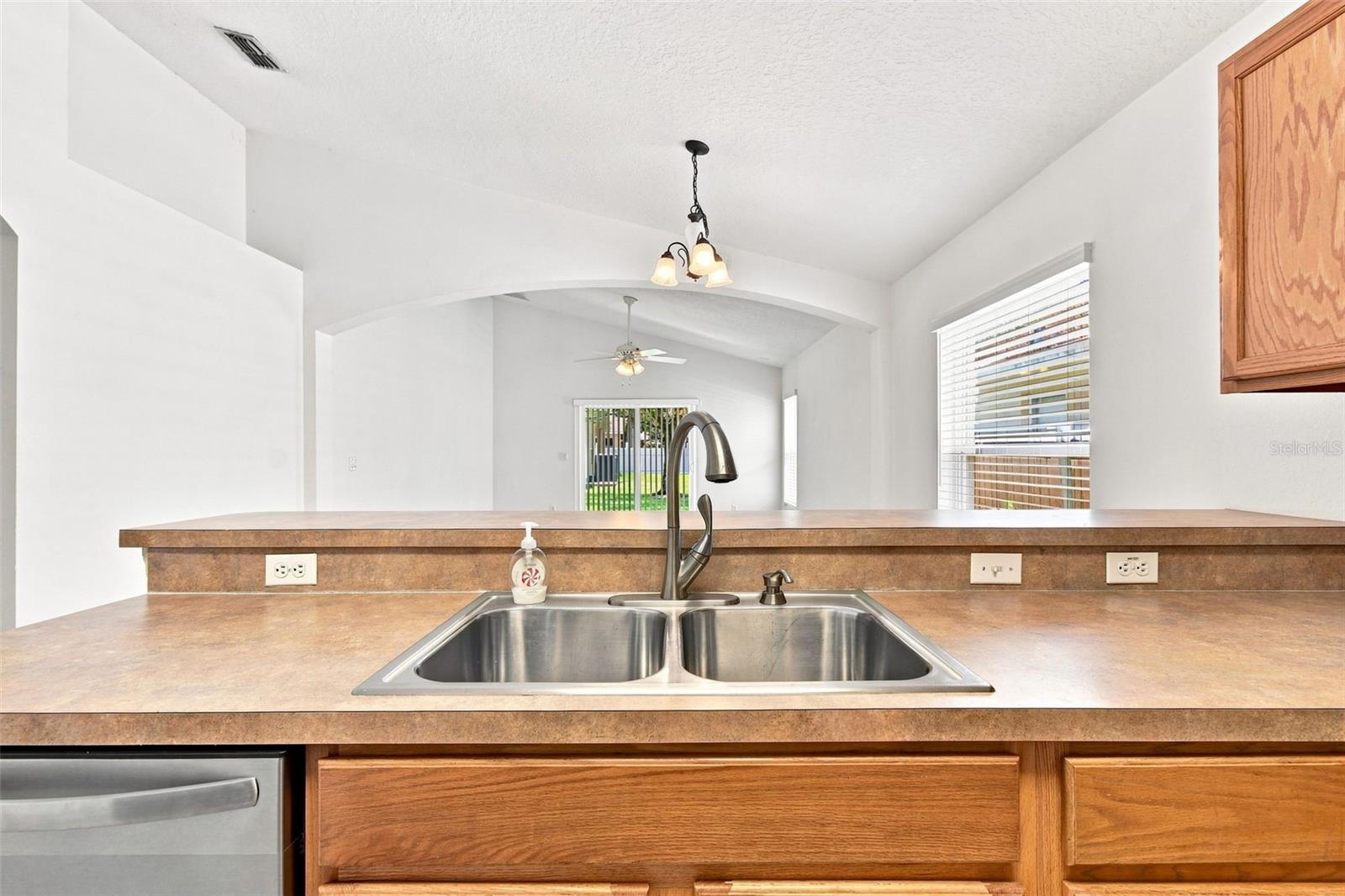 1174 Beech Grove, Orlando, FL 32828
