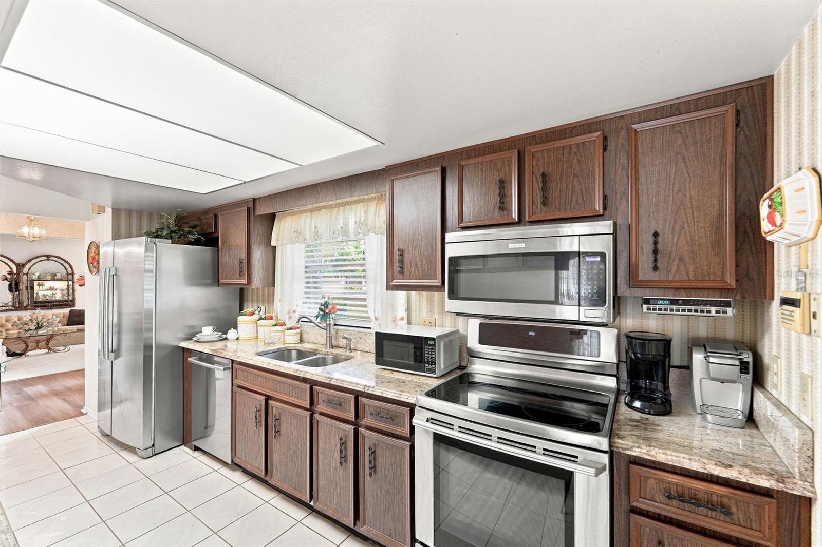 14 Madeira, Orlando, FL 32825