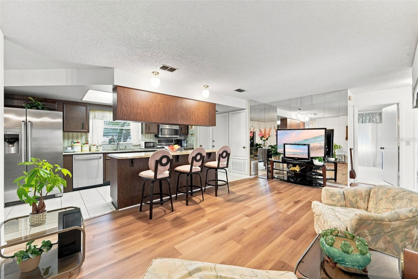 14 Madeira, Orlando, FL 32825