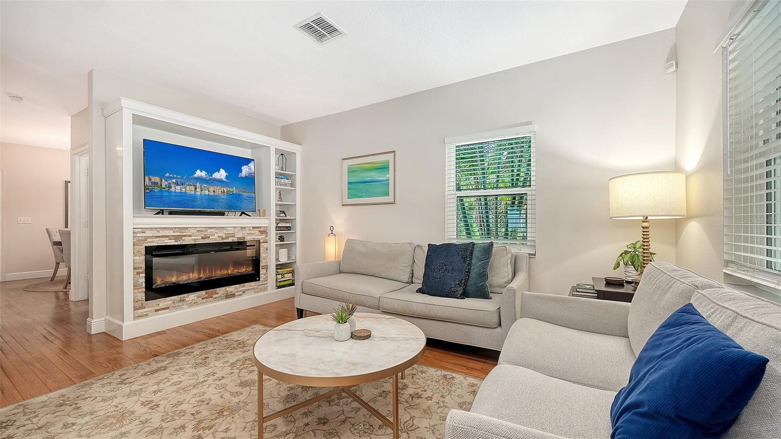 1685 6th, Sarasota, FL 34236