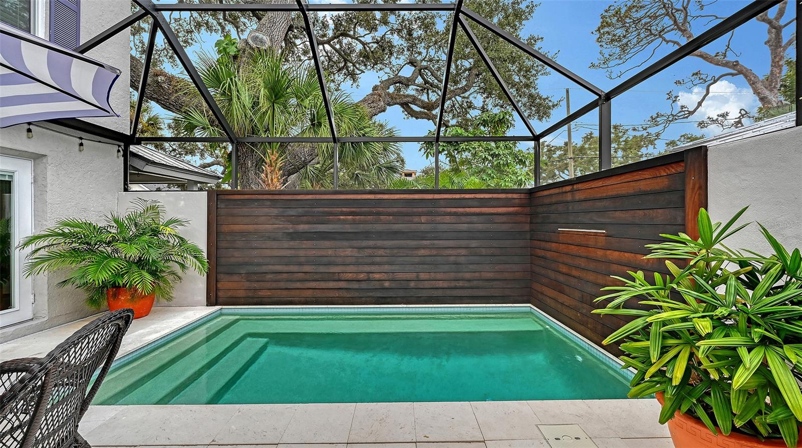 1685 6th, Sarasota, FL 34236