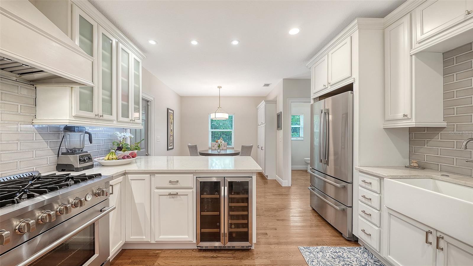 1685 6th, Sarasota, FL 34236