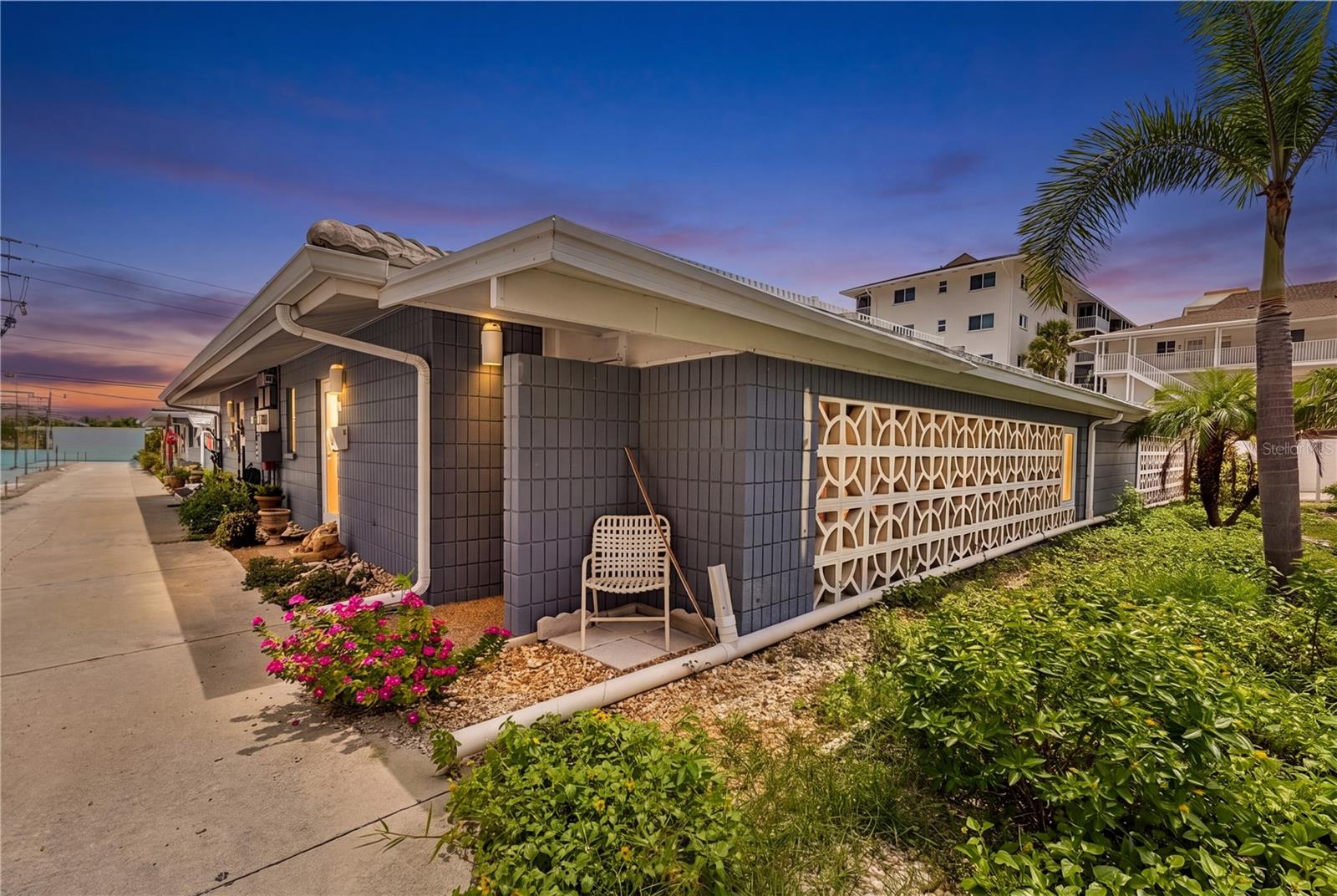 1205 Tarpon Center Unit B4, Venice, FL 34285
