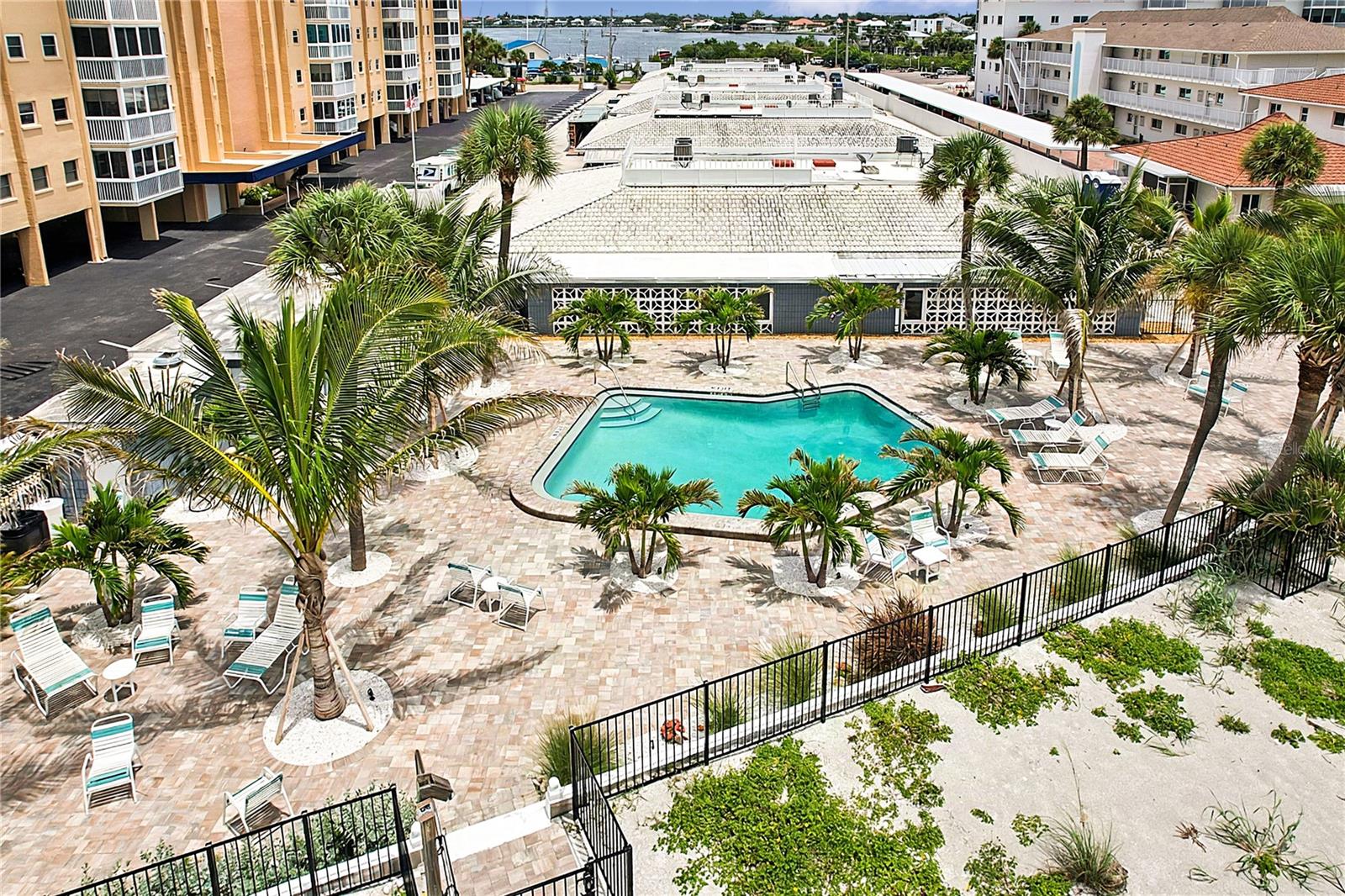 1205 Tarpon Center Unit B4, Venice, FL 34285