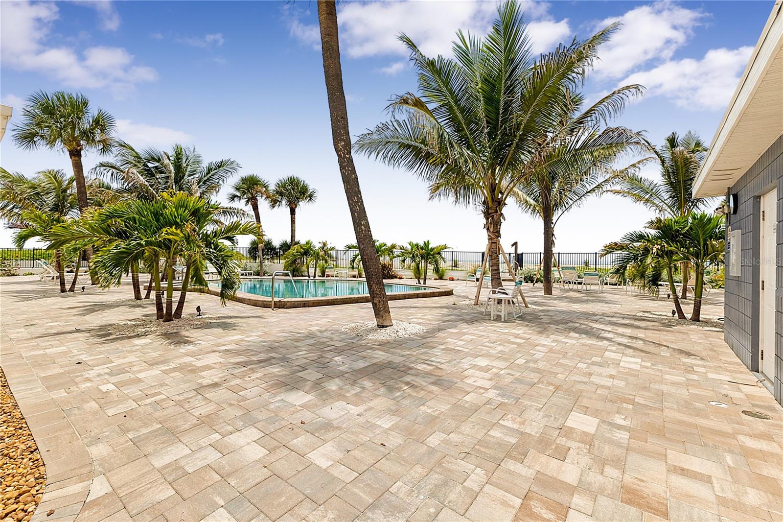 1205 Tarpon Center Unit B4, Venice, FL 34285
