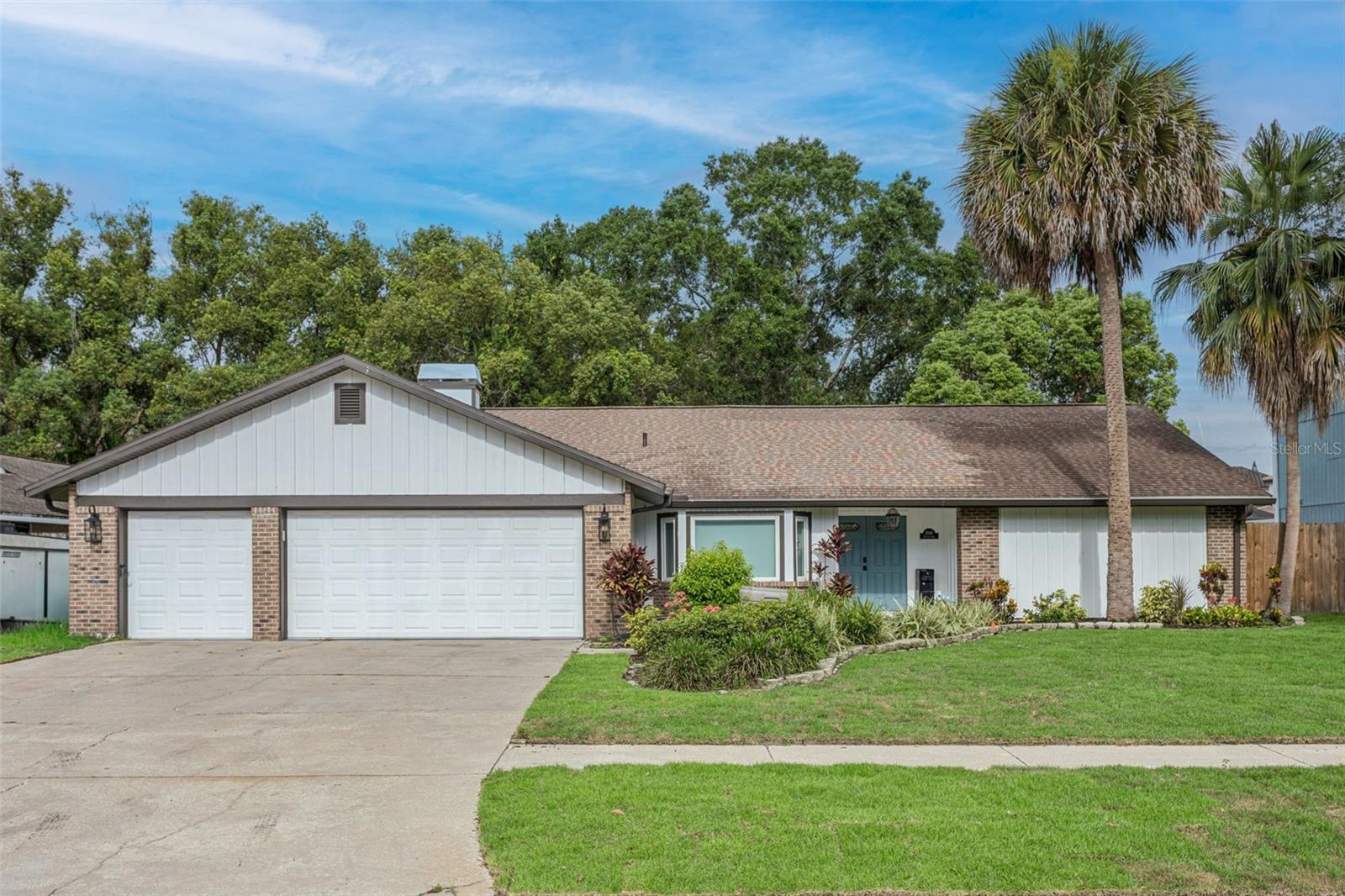 1046 Sylvia, Tampa, FL 33613