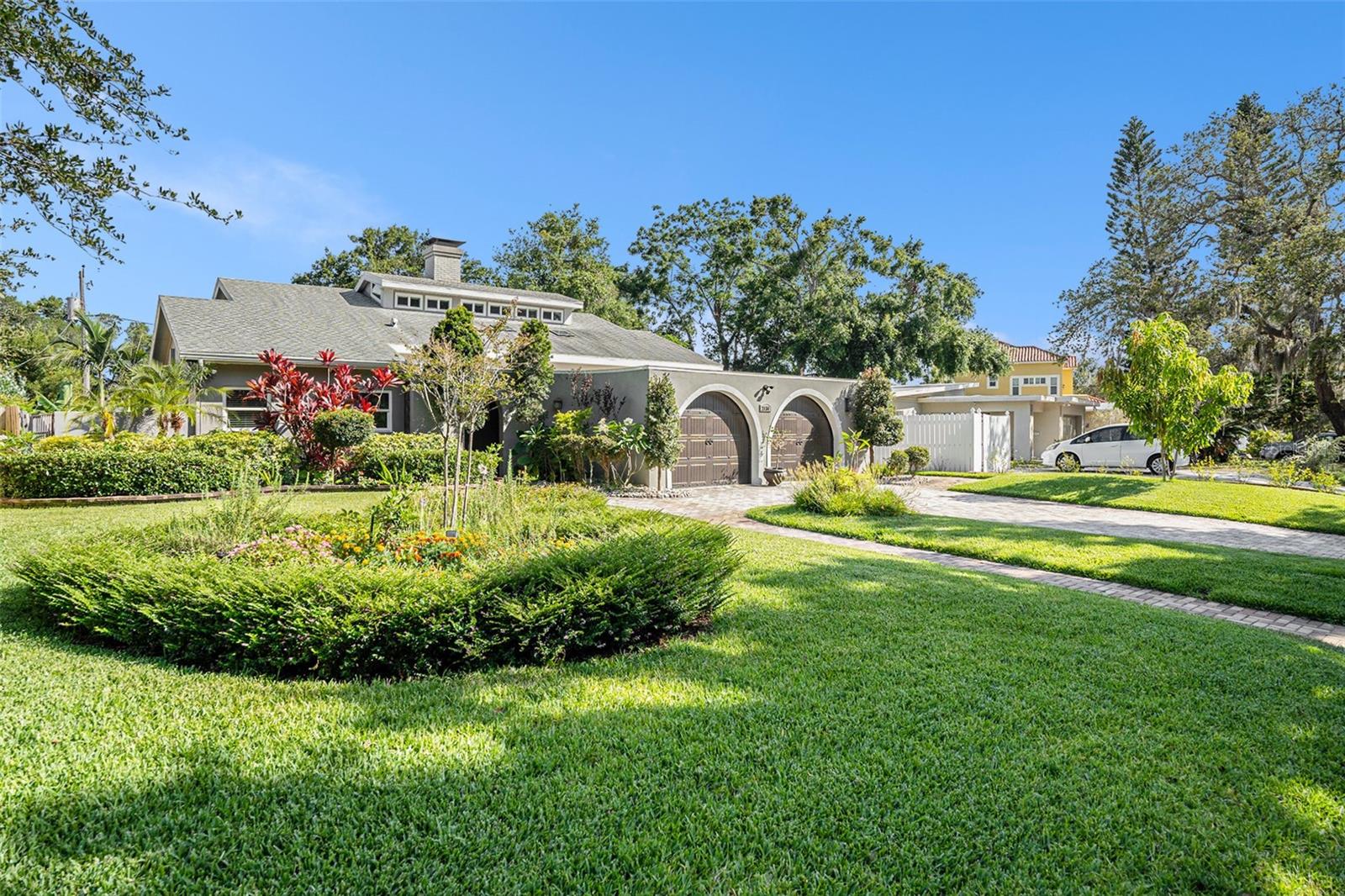 2134 Serpentine, St Petersburg, FL 33712