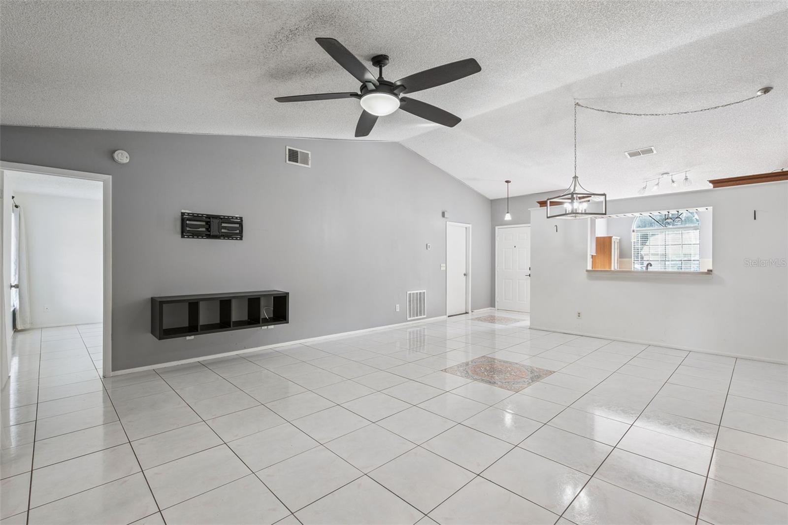 2136 Opal, Orlando, FL 32822