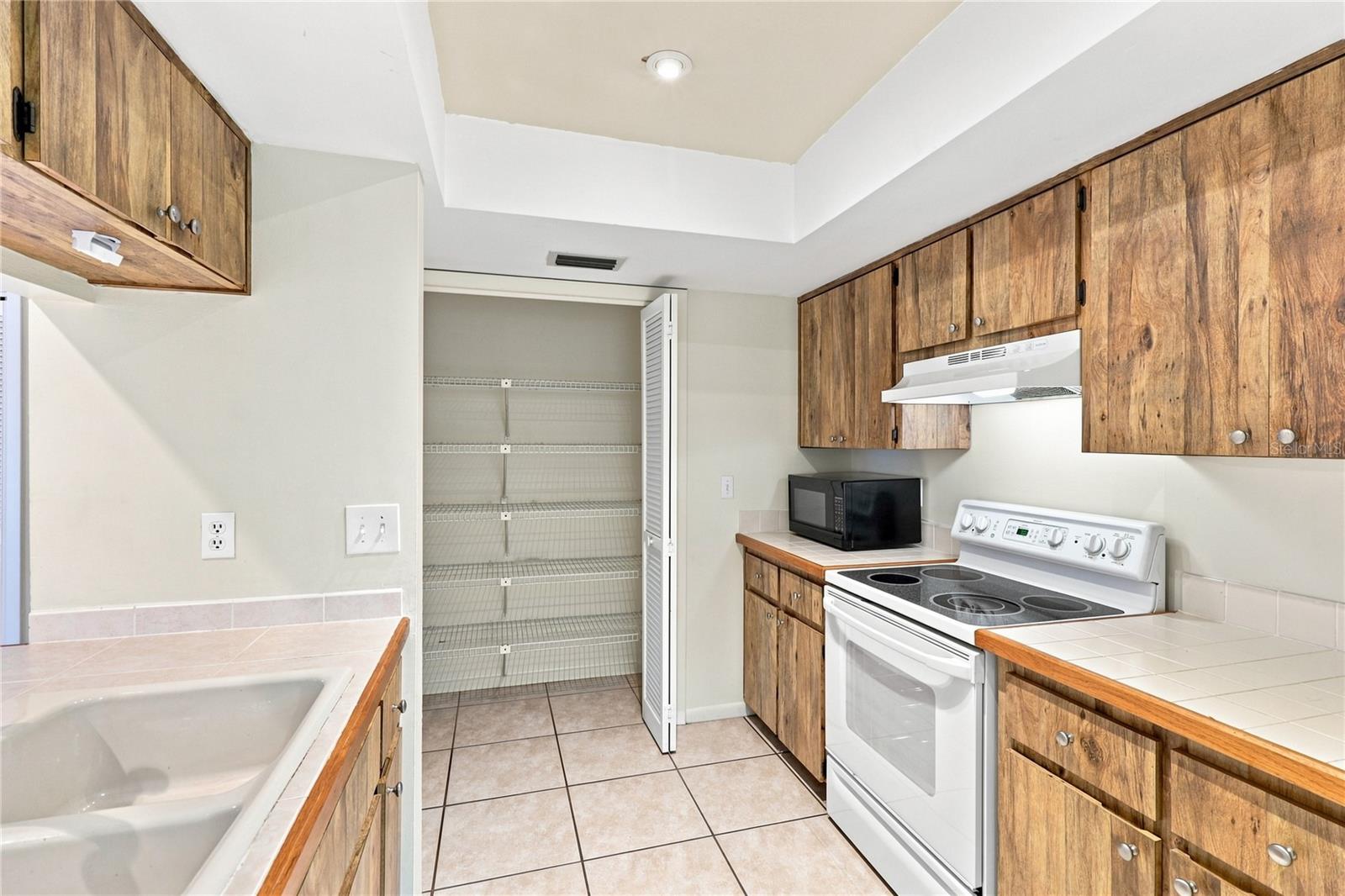 83 Golfview, Homosassa, FL 34446
