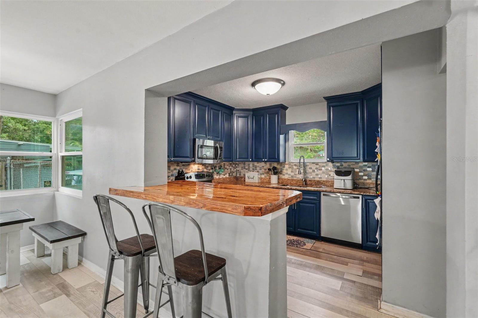 1509 Barr, Tampa, FL 33603