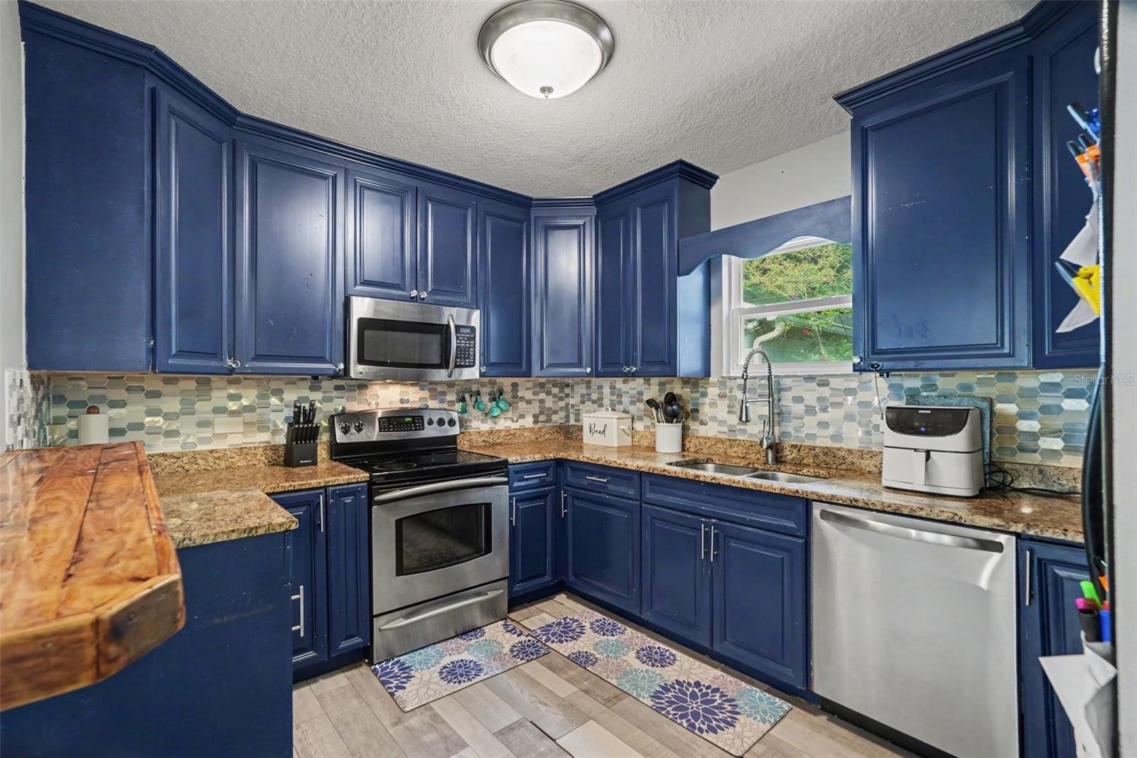 1509 Barr, Tampa, FL 33603