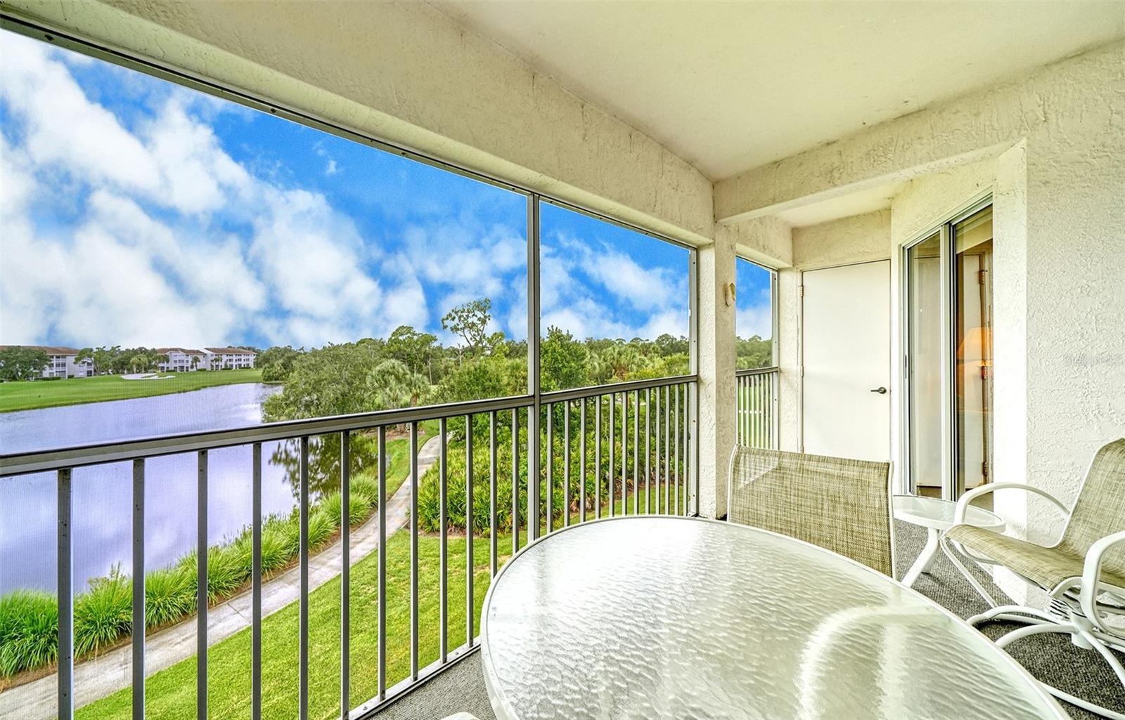 9330 Clubside Unit 3306, Sarasota, FL 34238