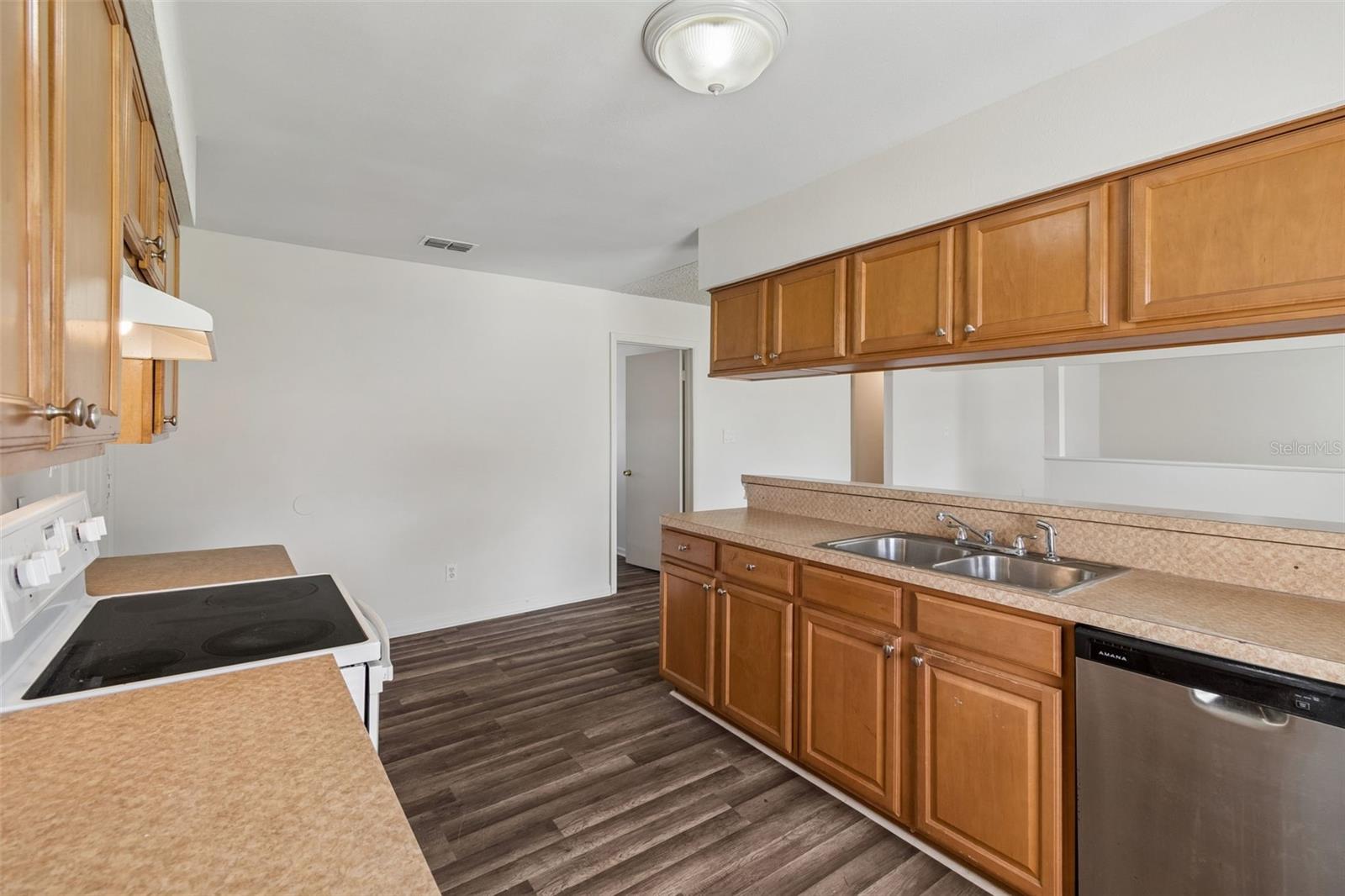 6711 Interbay, Tampa, FL 33611