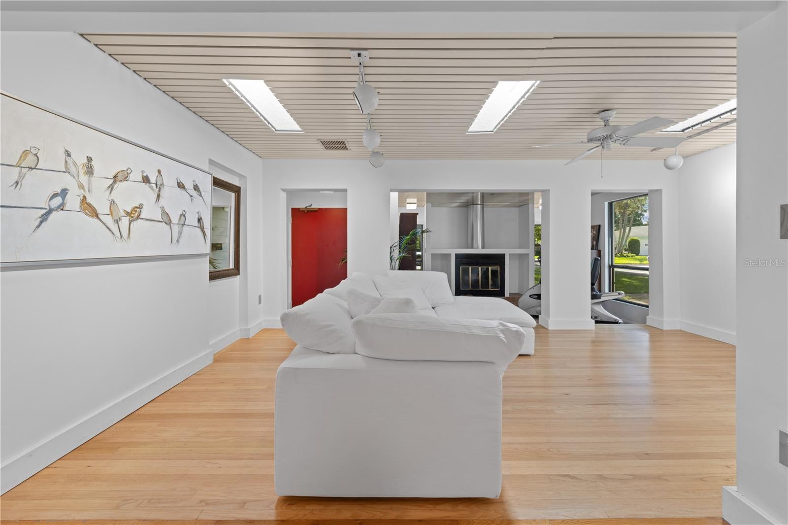 932 Hyer, Orlando, FL 32803