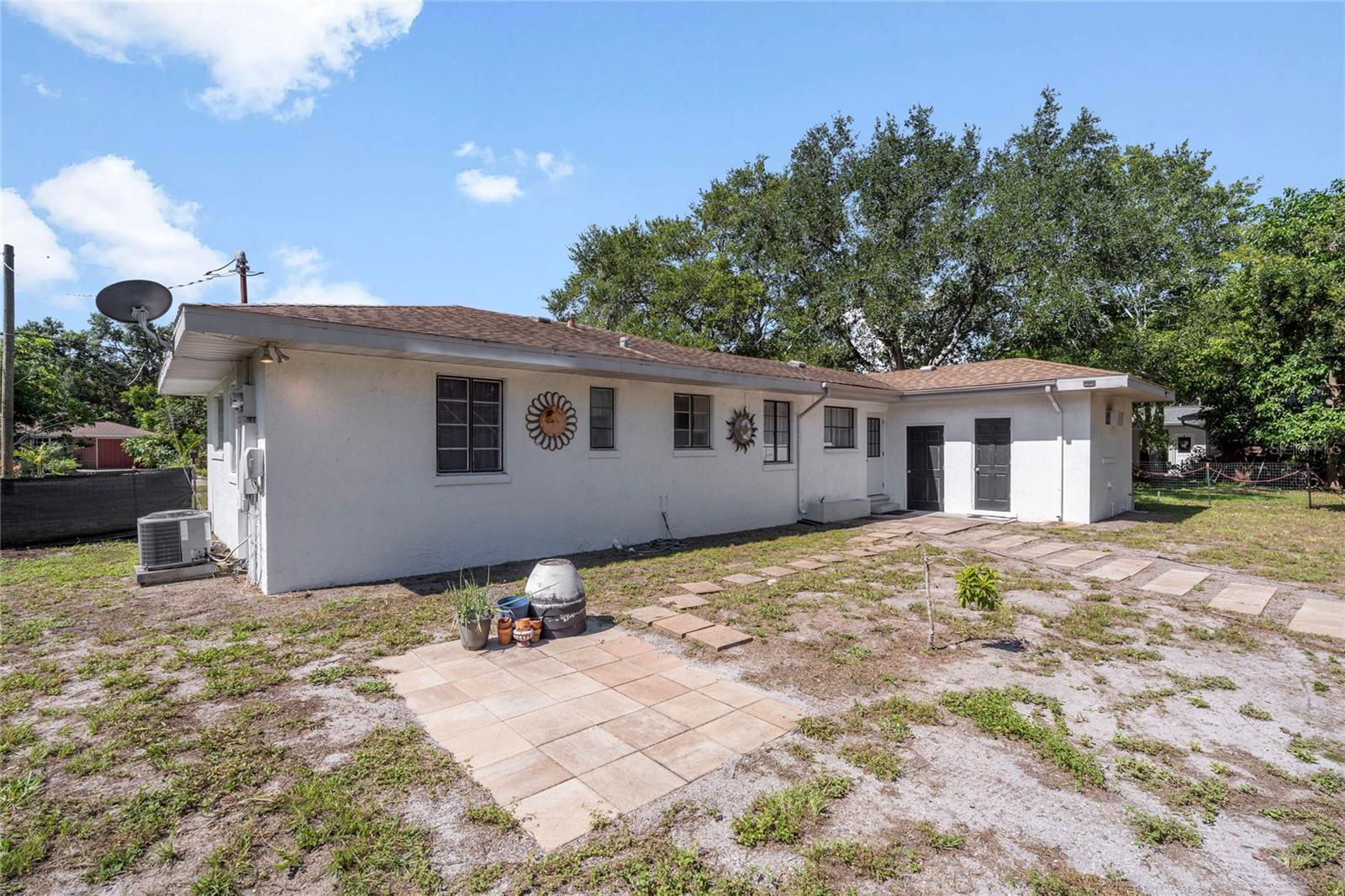 839 42nd, Sarasota, FL 34234