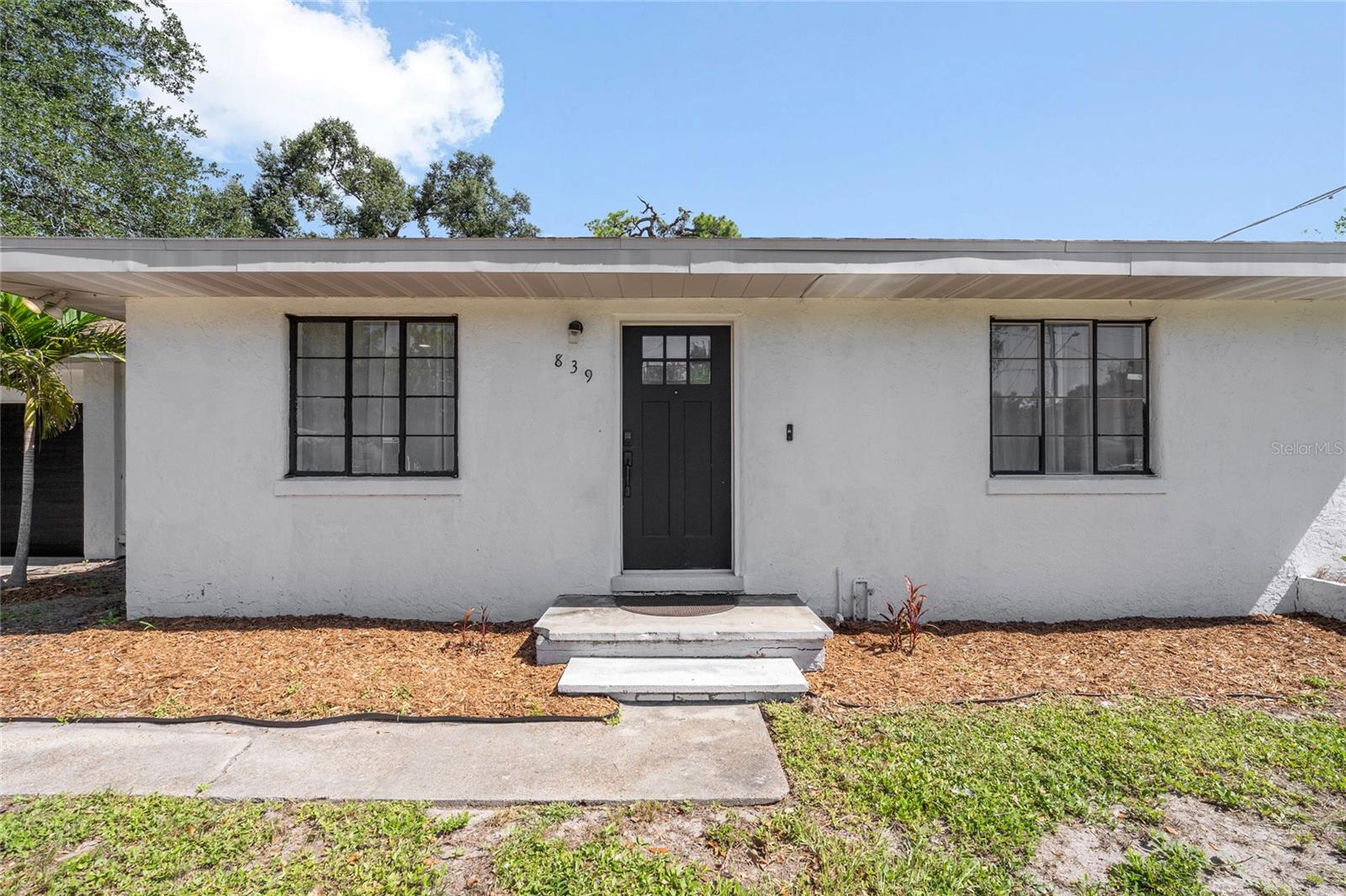 839 42nd, Sarasota, FL 34234