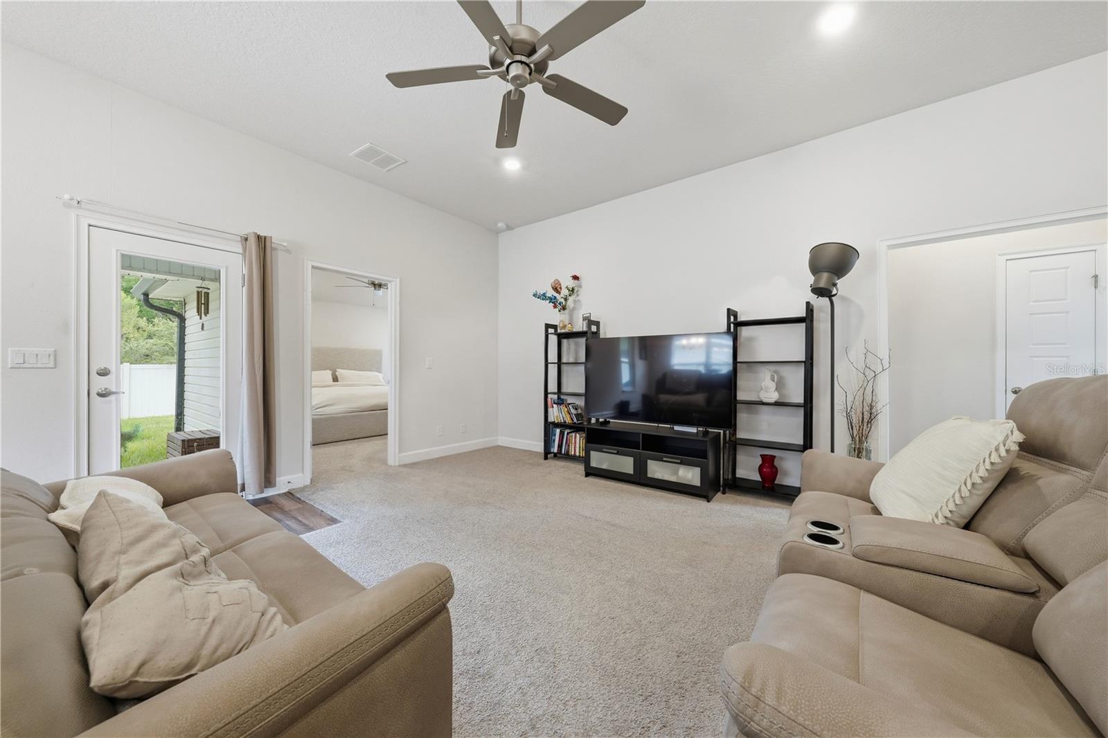 8058 Belsay, Jacksonville, FL 32219