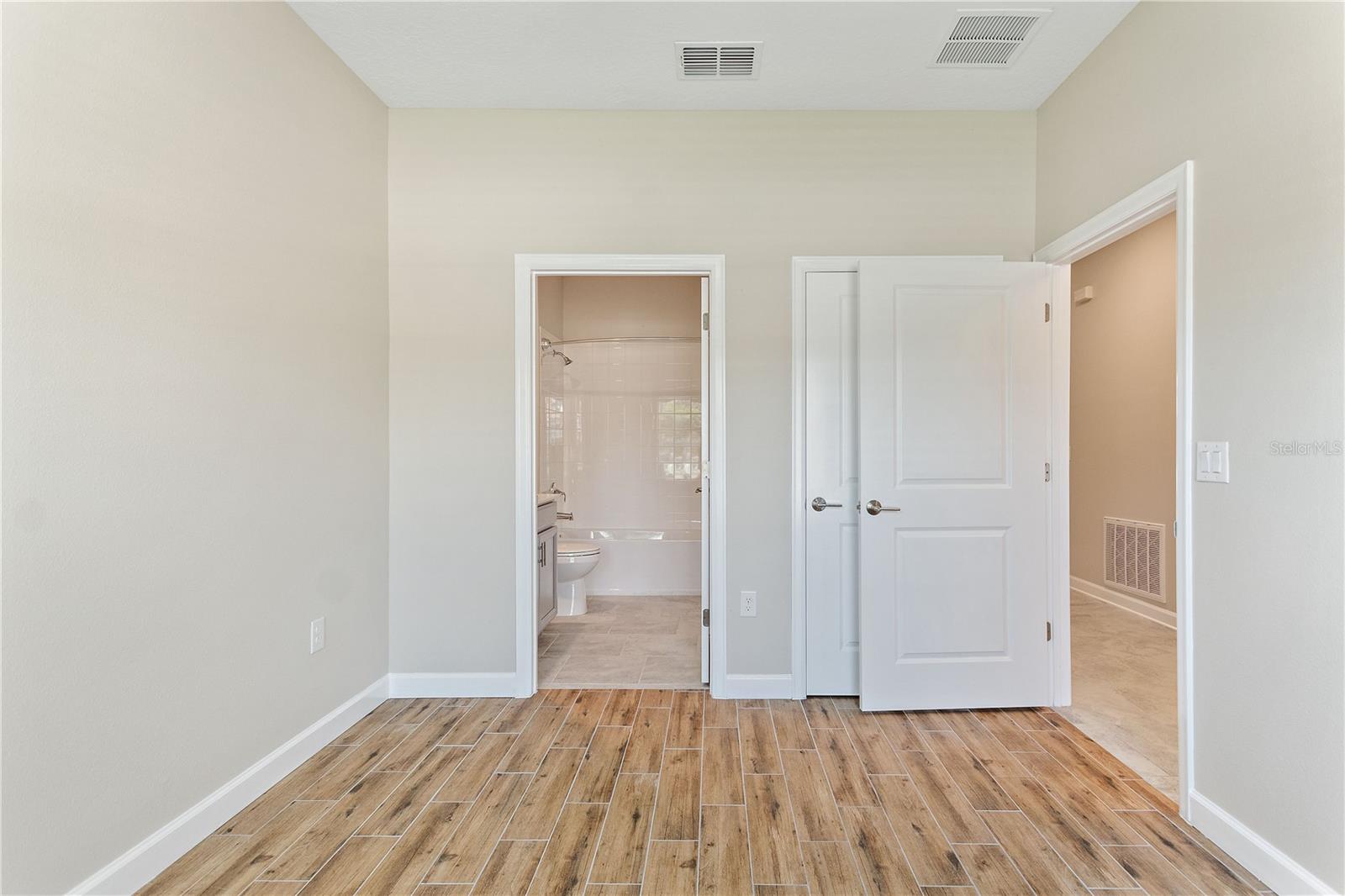 1064 Blackwolf Run, Davenport, FL 33896