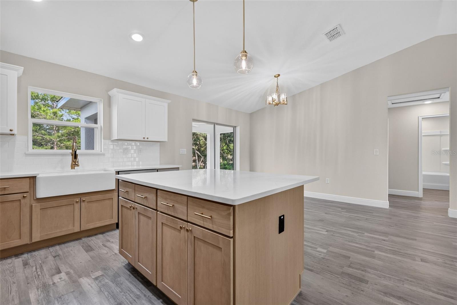 22 Walnut, Ocala, FL 34472