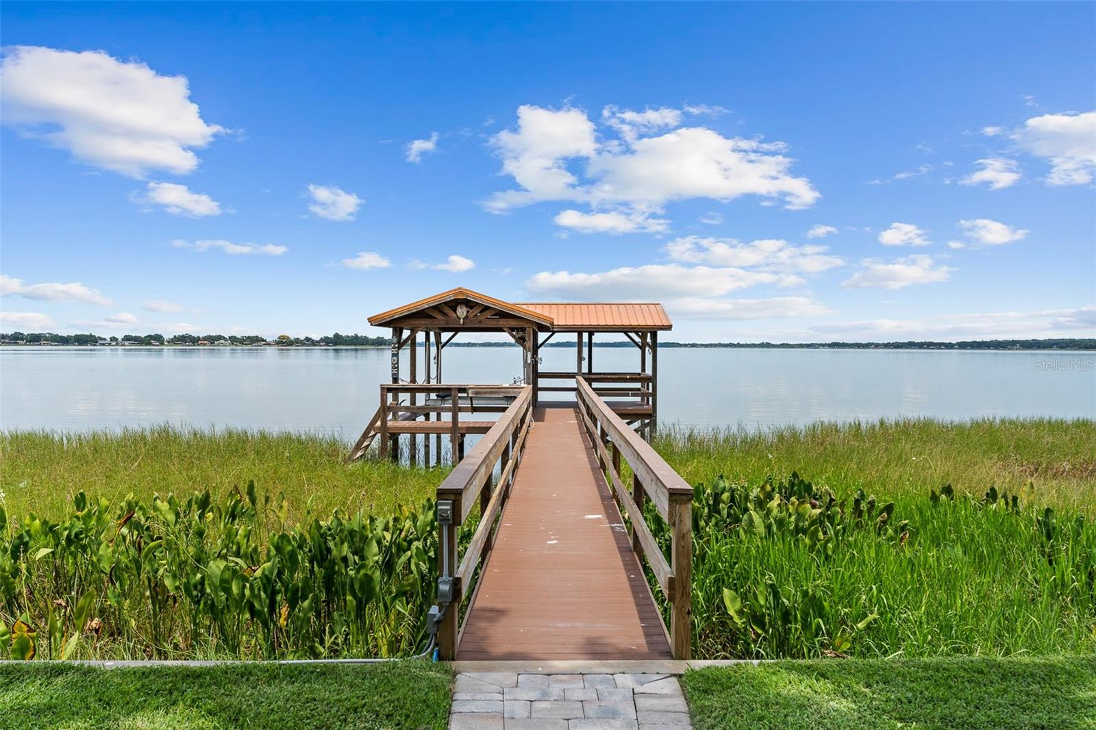 1412 Mosswood Dr, Leesburg, FL 34748