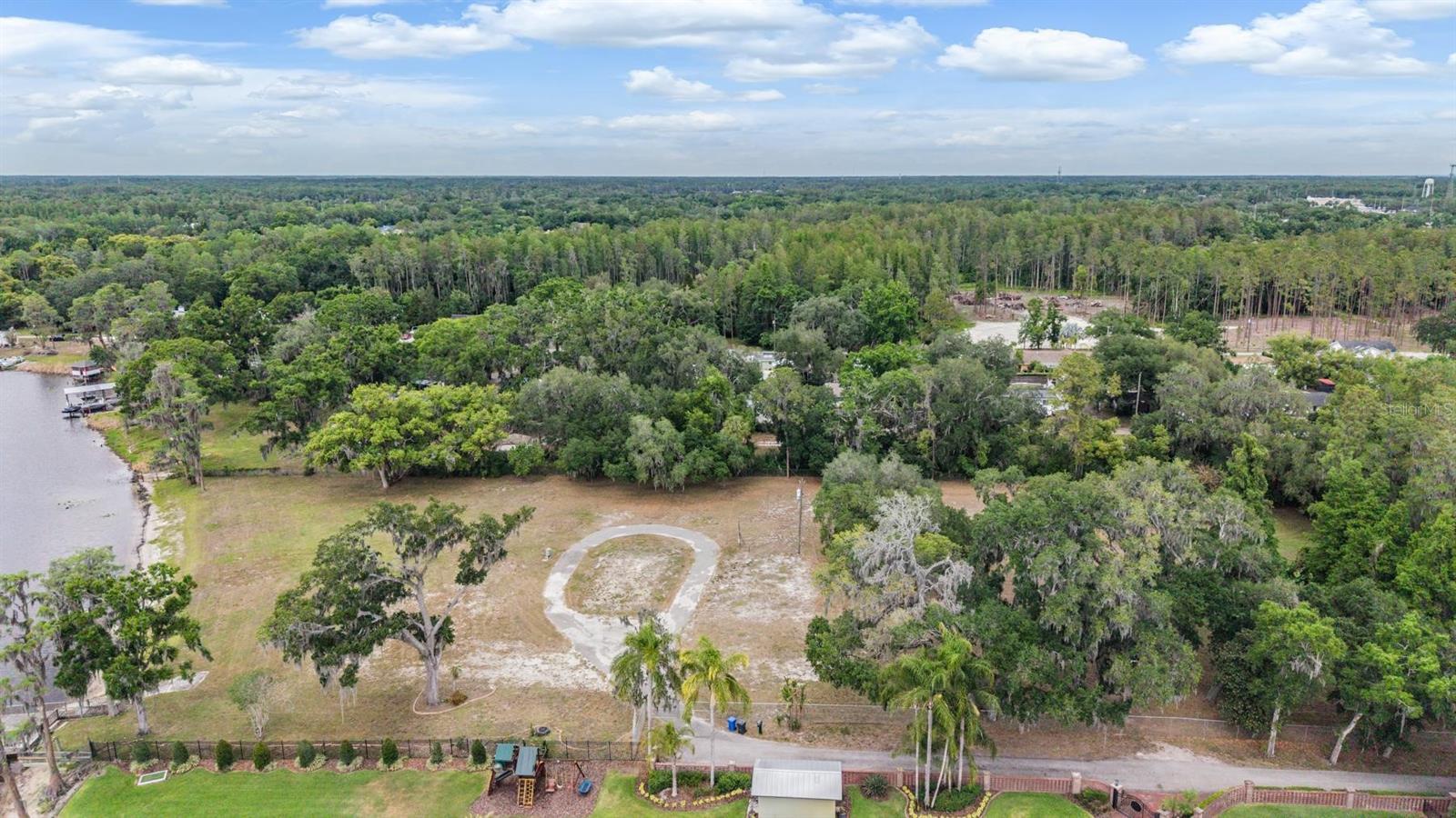 215 Lake Brant, Lutz, FL 33548