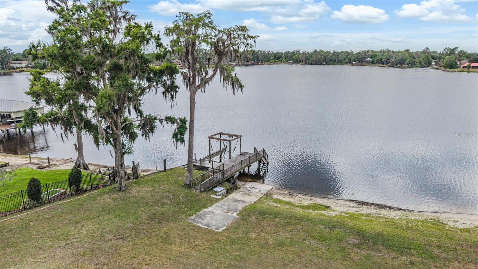 215 Lake Brant, Lutz, FL 33548
