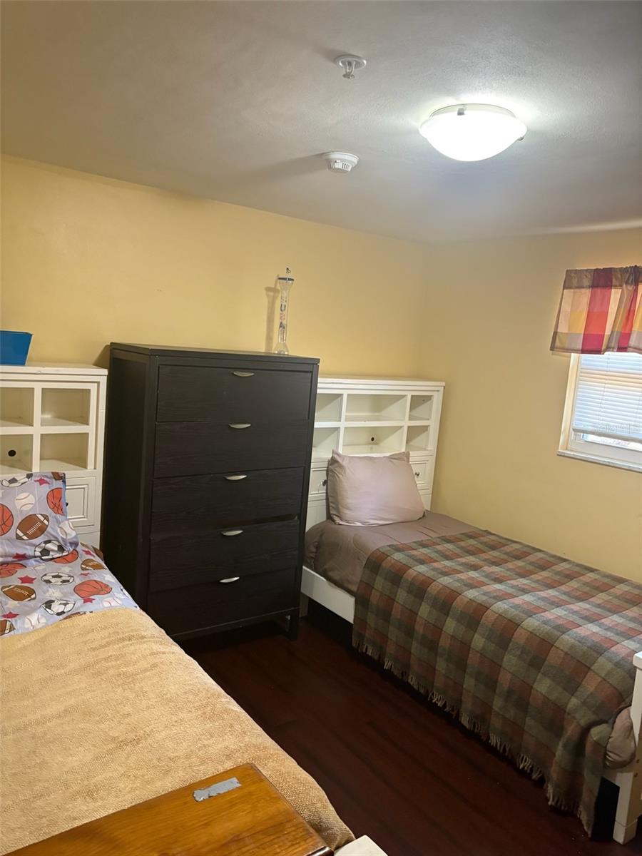439 Martin Luther King Jr, Tarpon Springs, FL 34689