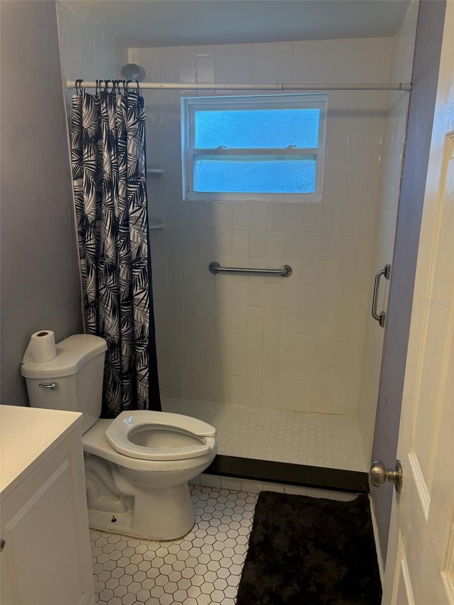 439 Martin Luther King Jr, Tarpon Springs, FL 34689