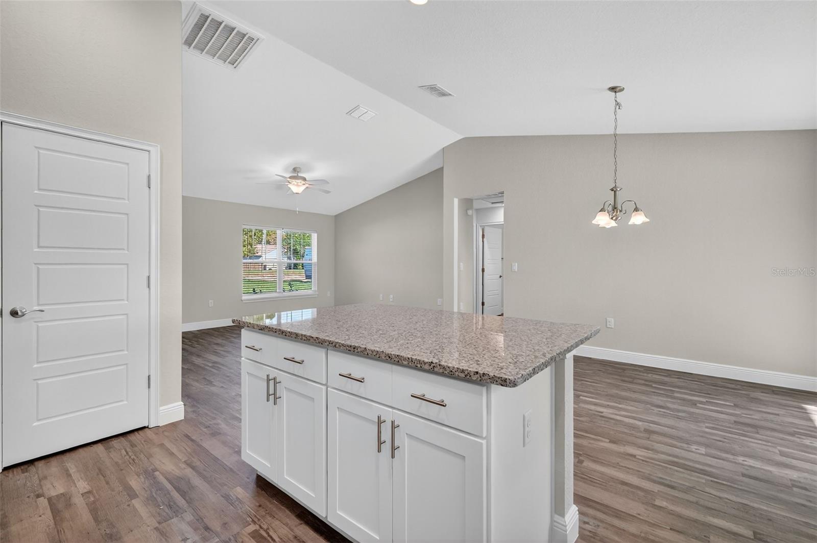 10 Juniper Loop, Ocala, FL 34480