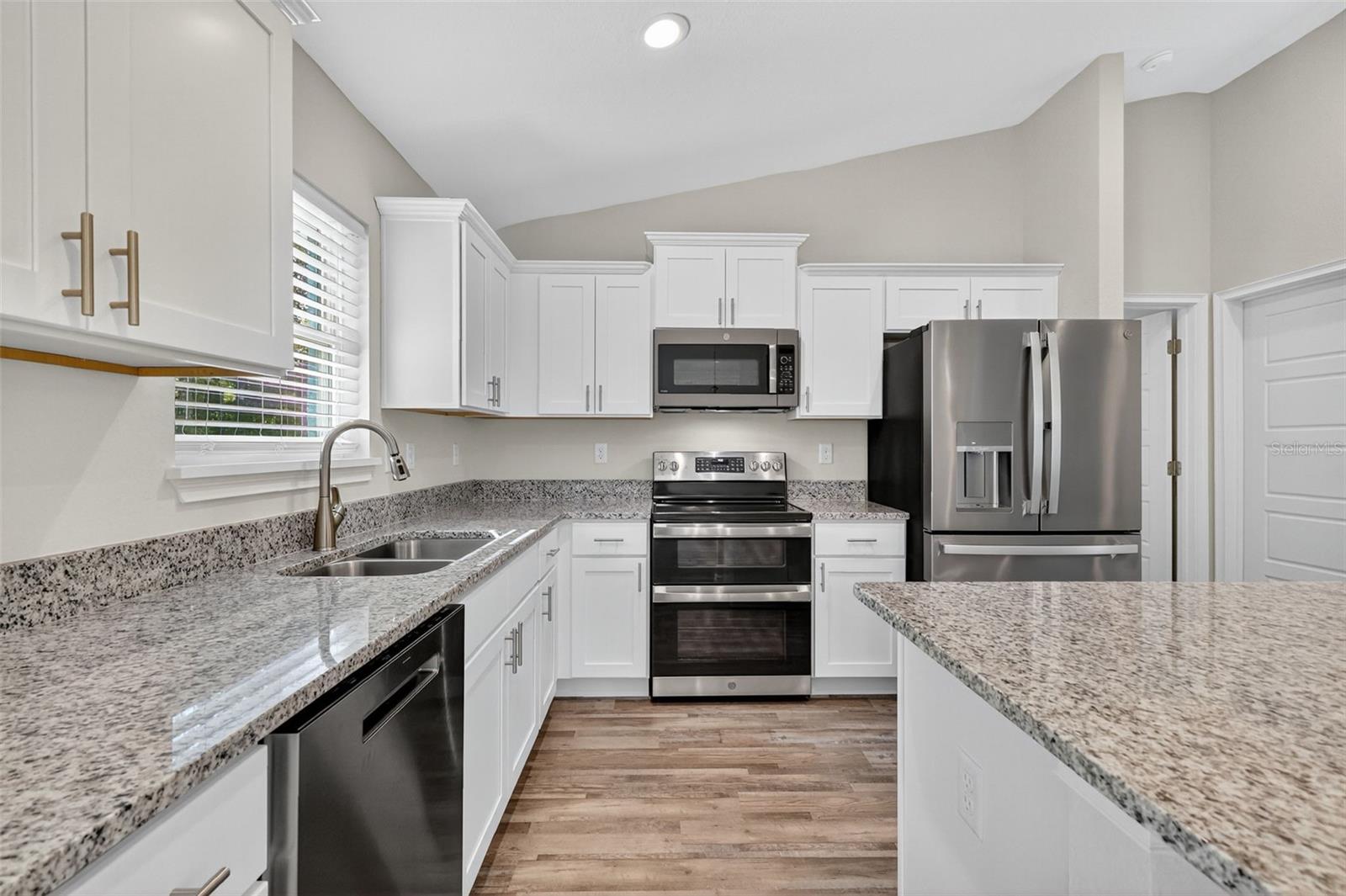 10 Juniper Loop, Ocala, FL 34480