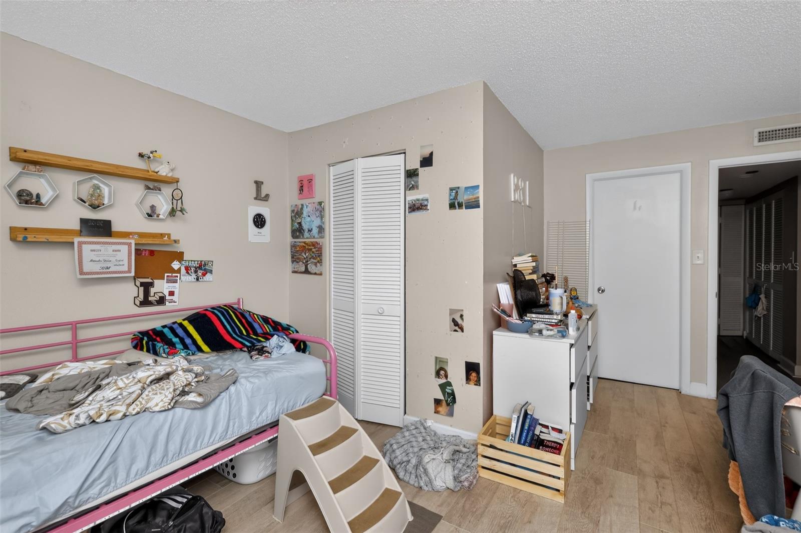 2650 Countryside Unit B104, Clearwater, FL 33761