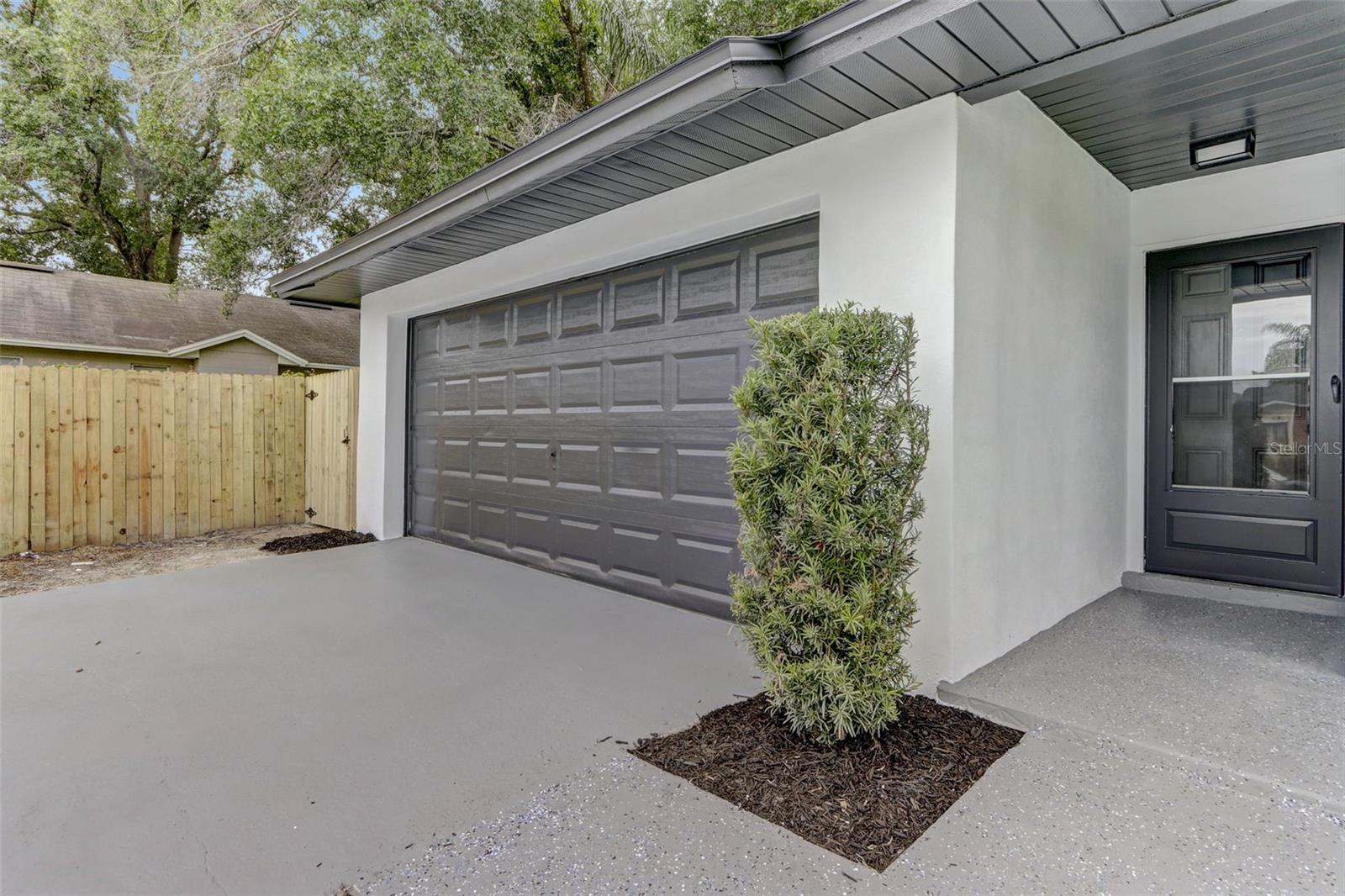 7711 Lakeside Woods, Orlando, FL 32810