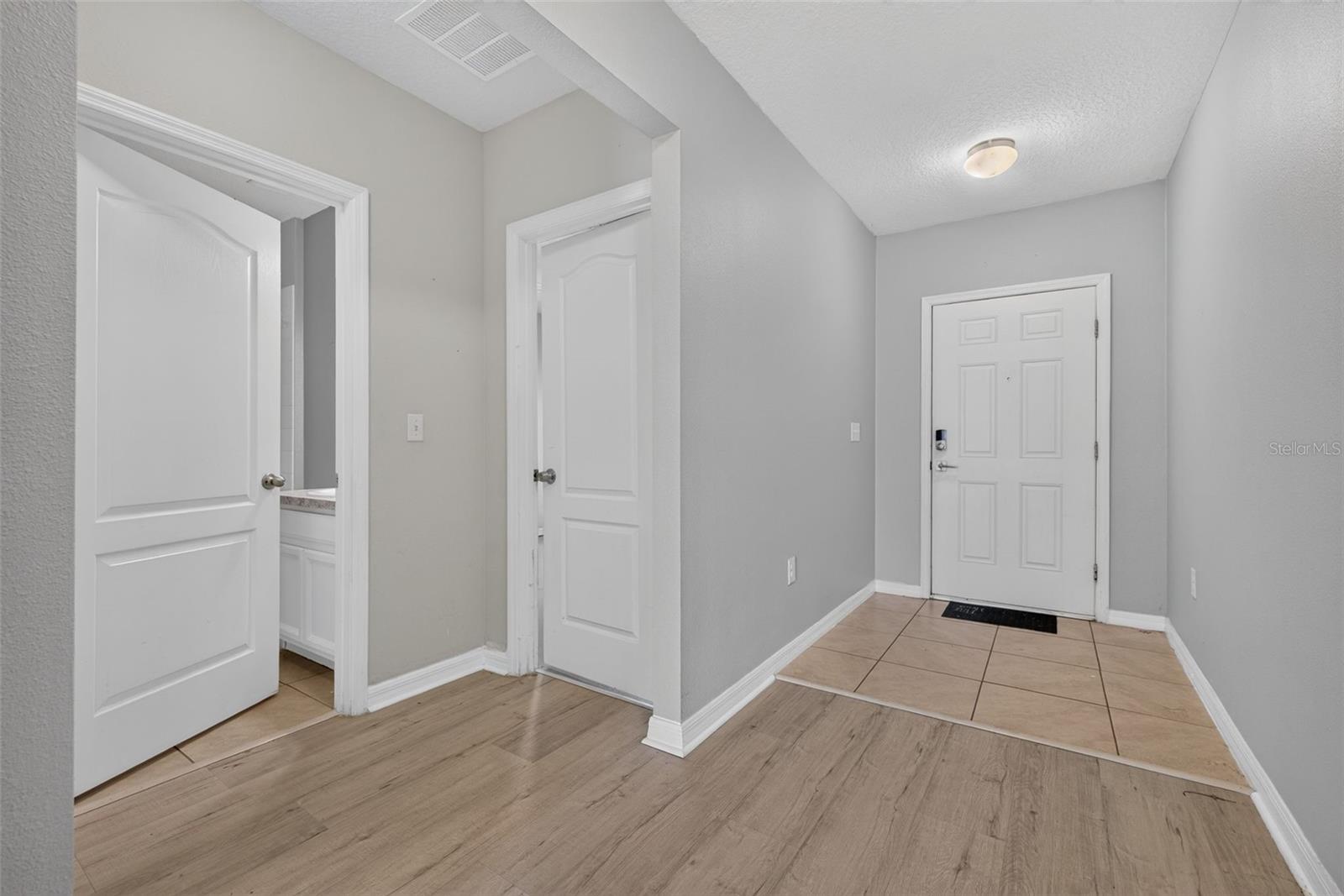 573 Lucerne, Winter Haven, FL 33881