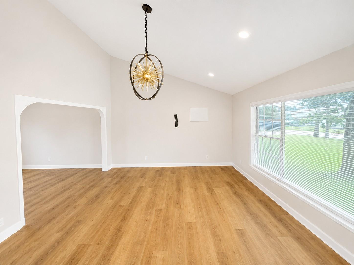 118 2nd, Ruskin, FL 33570