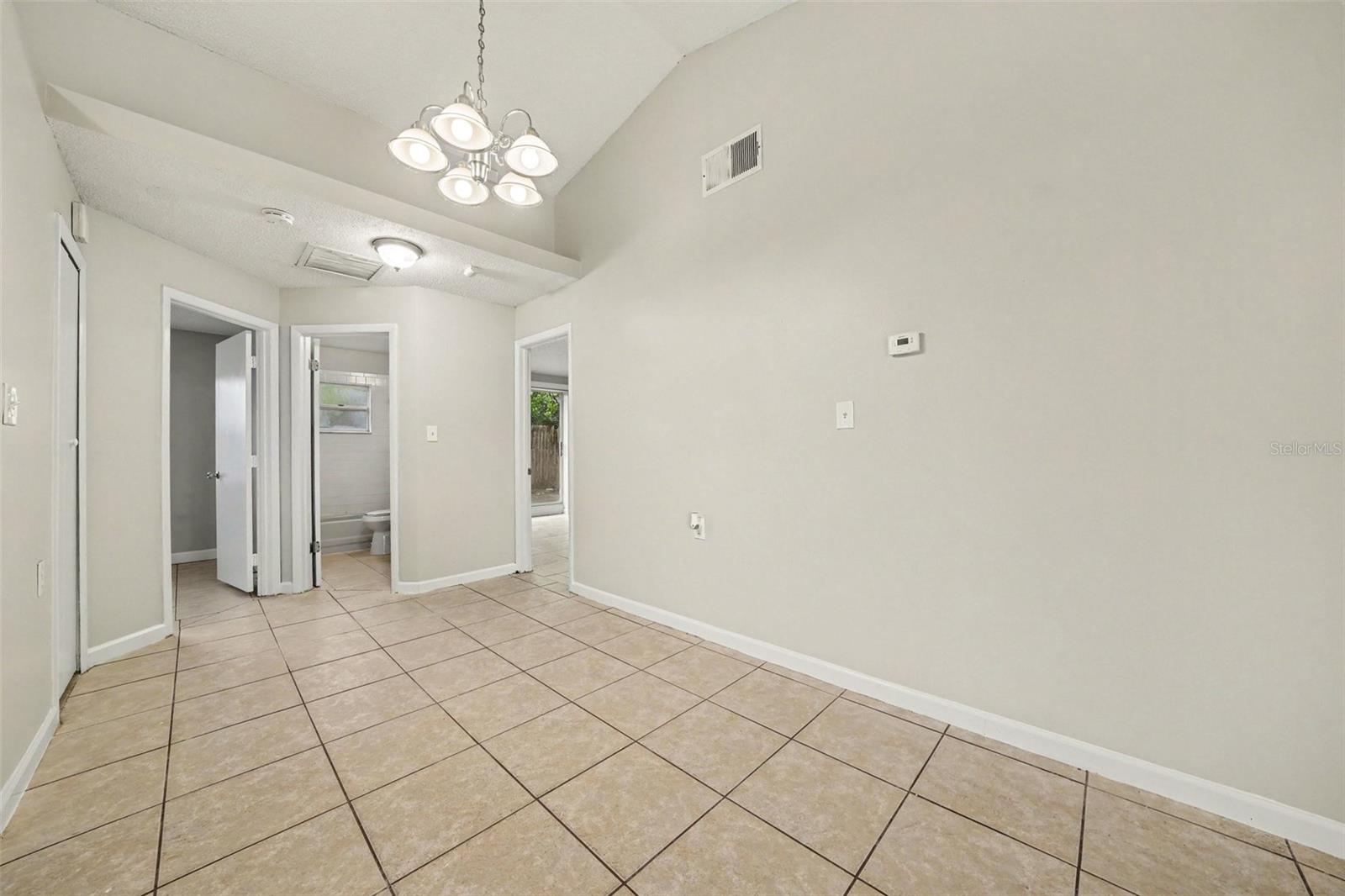1034 Clovercrest, Orlando, FL 32811