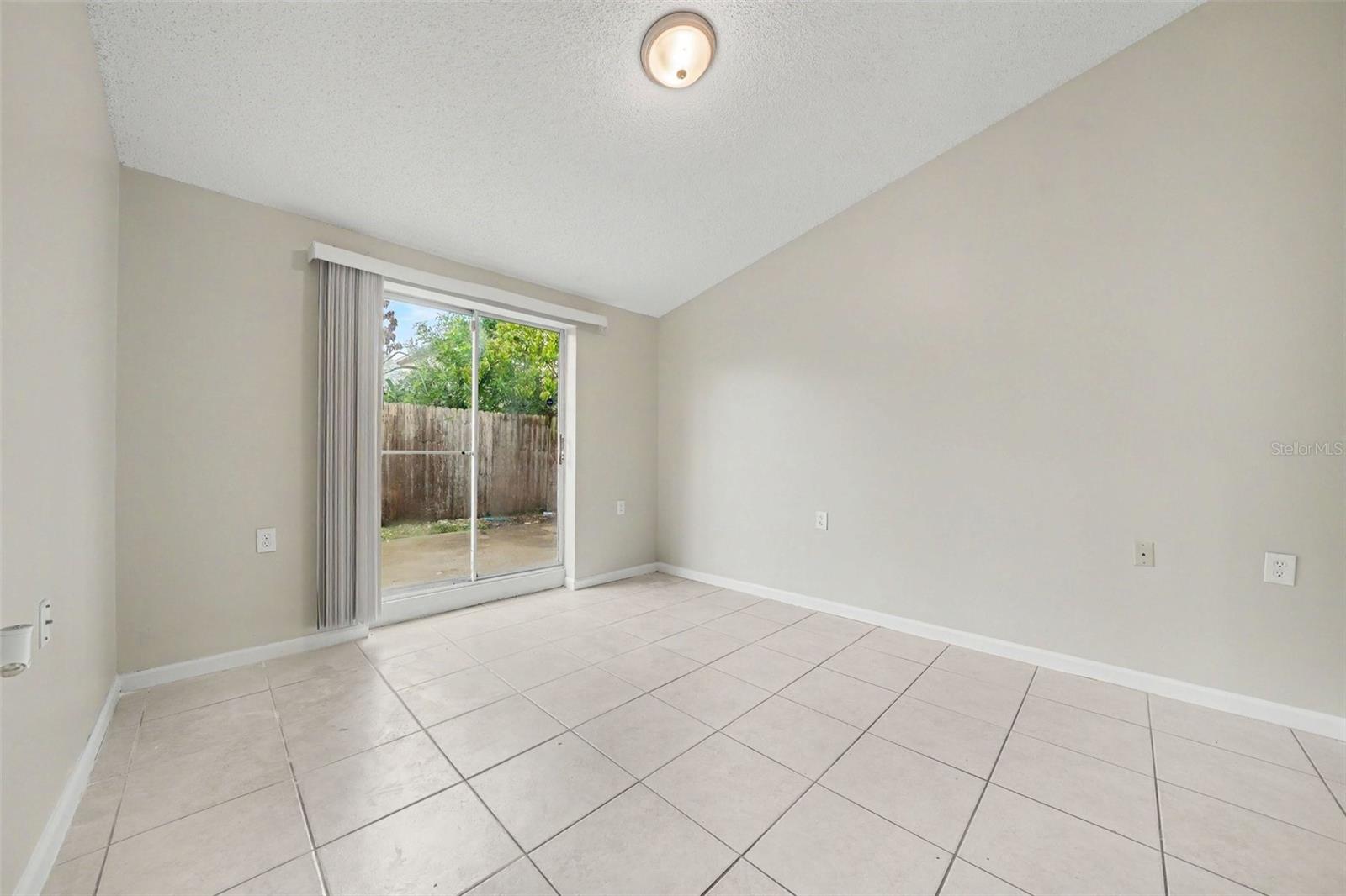 1034 Clovercrest, Orlando, FL 32811