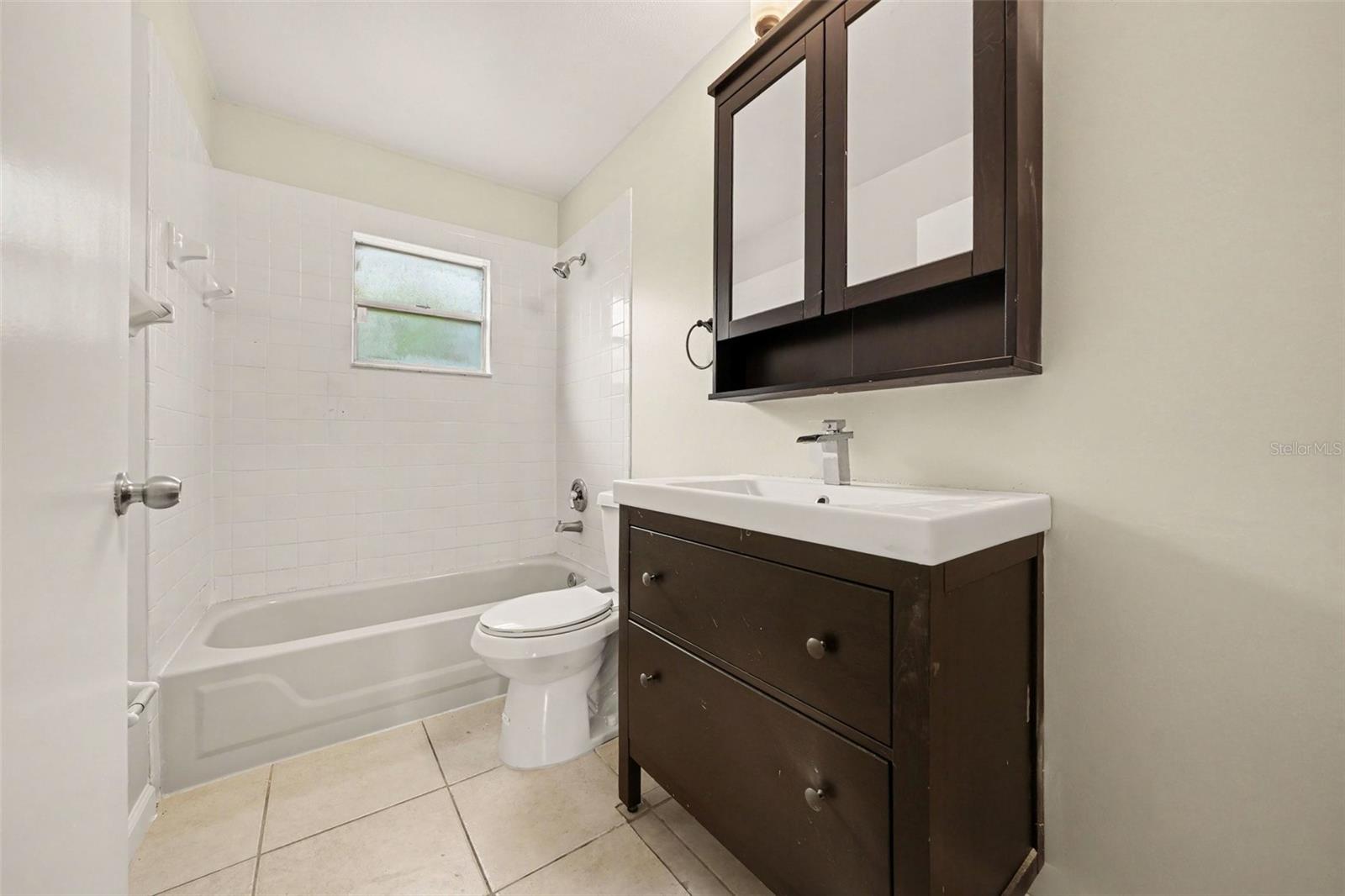 1034 Clovercrest, Orlando, FL 32811