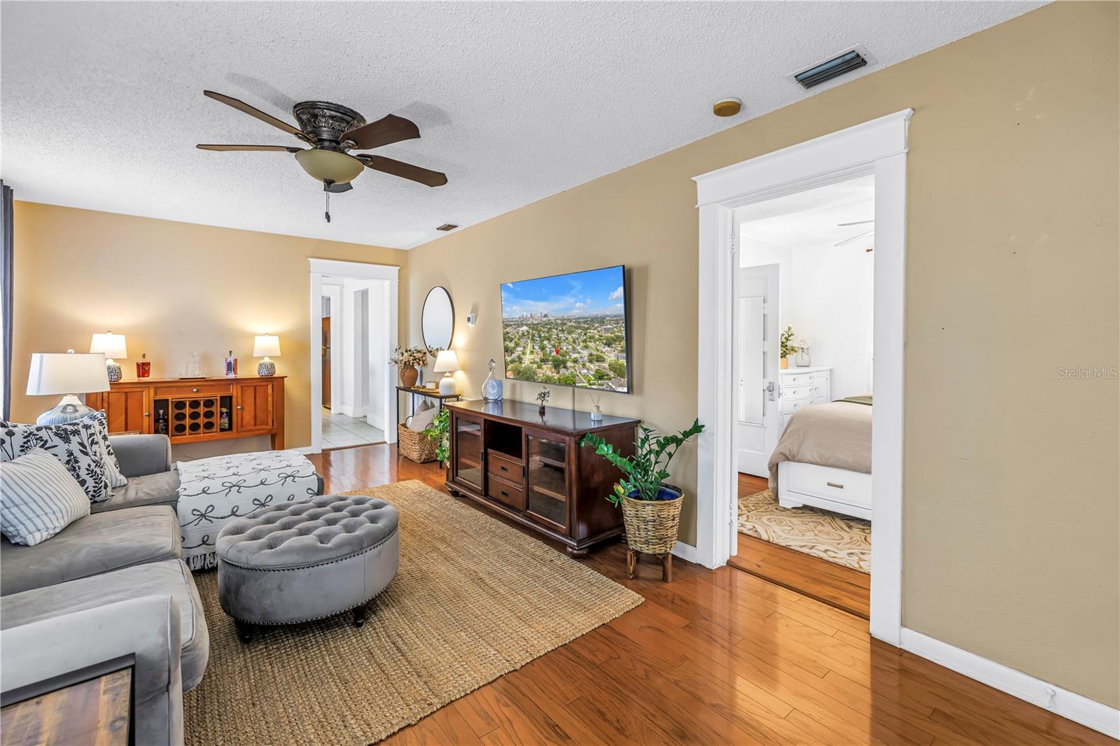 2711 Fig, Tampa, FL 33609