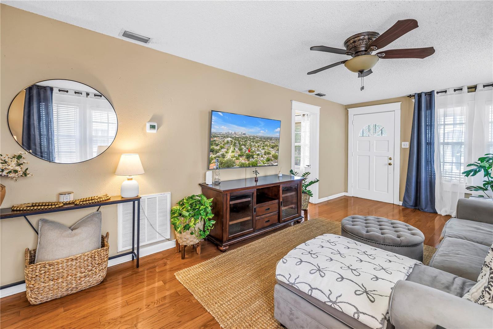 2711 Fig, Tampa, FL 33609
