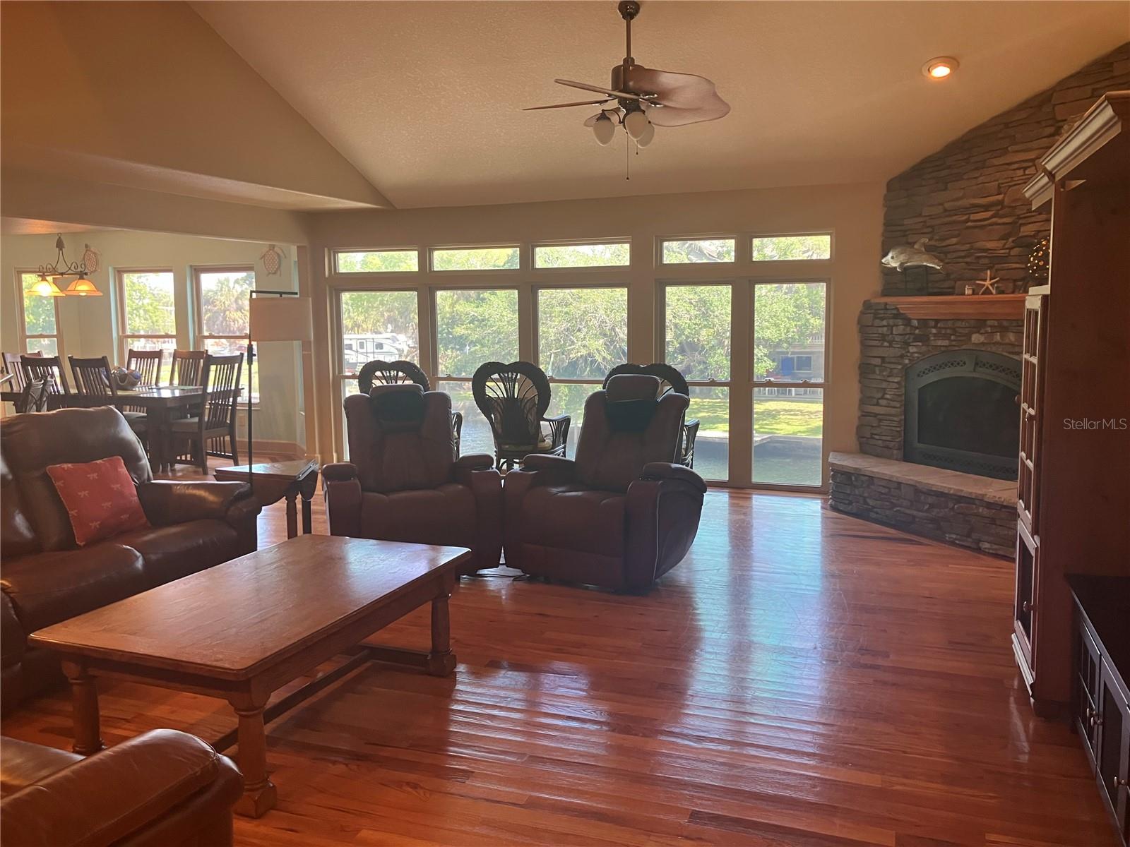 5361 Circle, Weeki Wachee, FL 34607