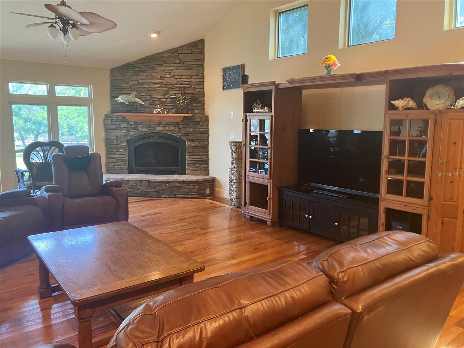 5361 Circle, Weeki Wachee, FL 34607