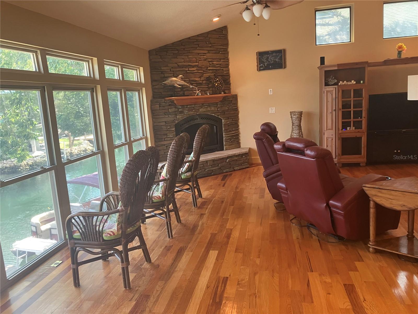 5361 Circle, Weeki Wachee, FL 34607