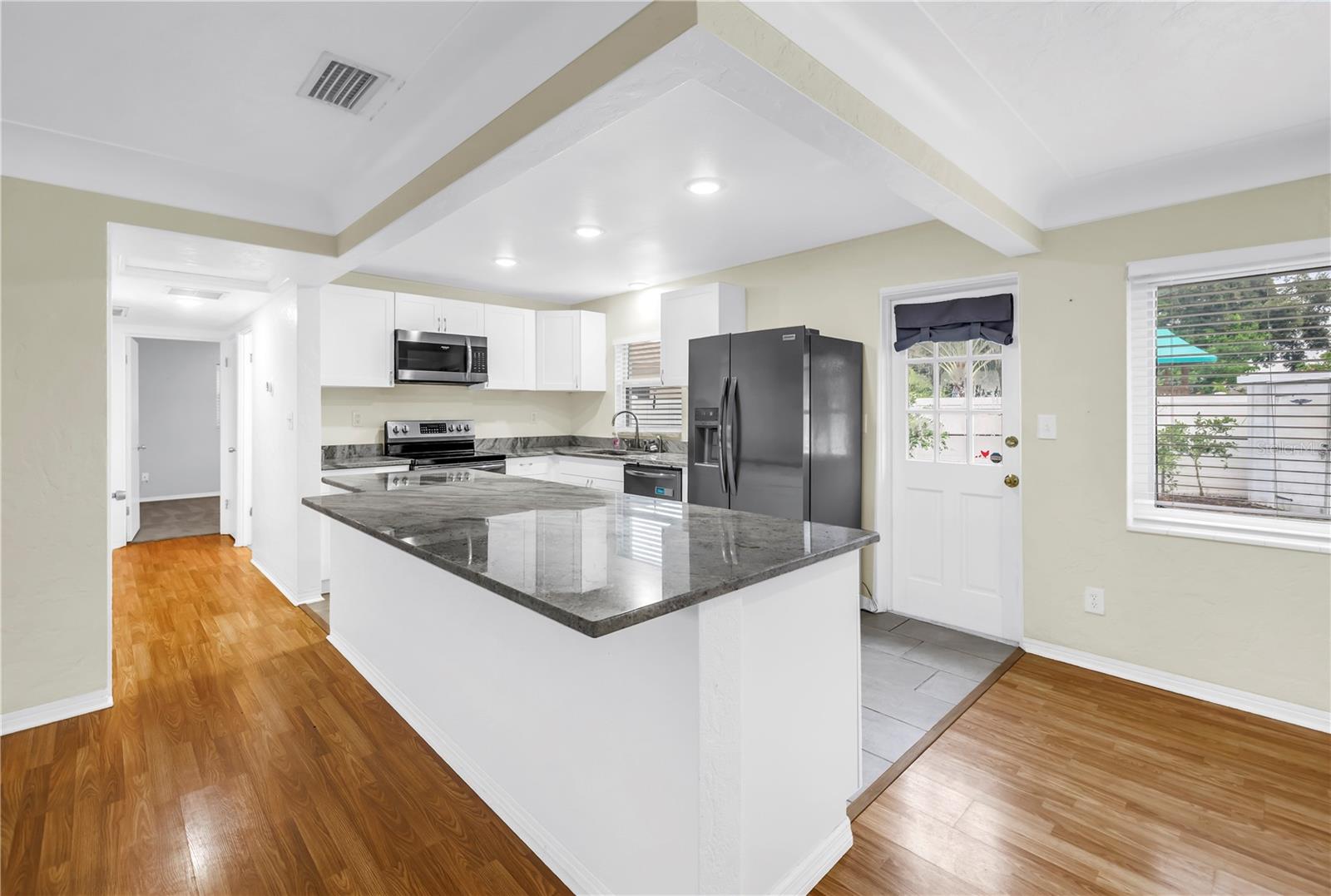 6195 28th, St Petersburg, FL 33710