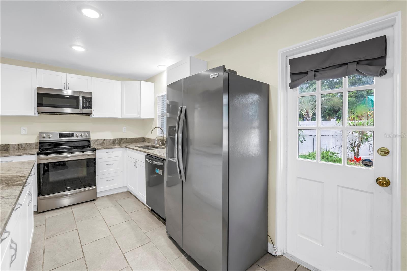 6195 28th, St Petersburg, FL 33710